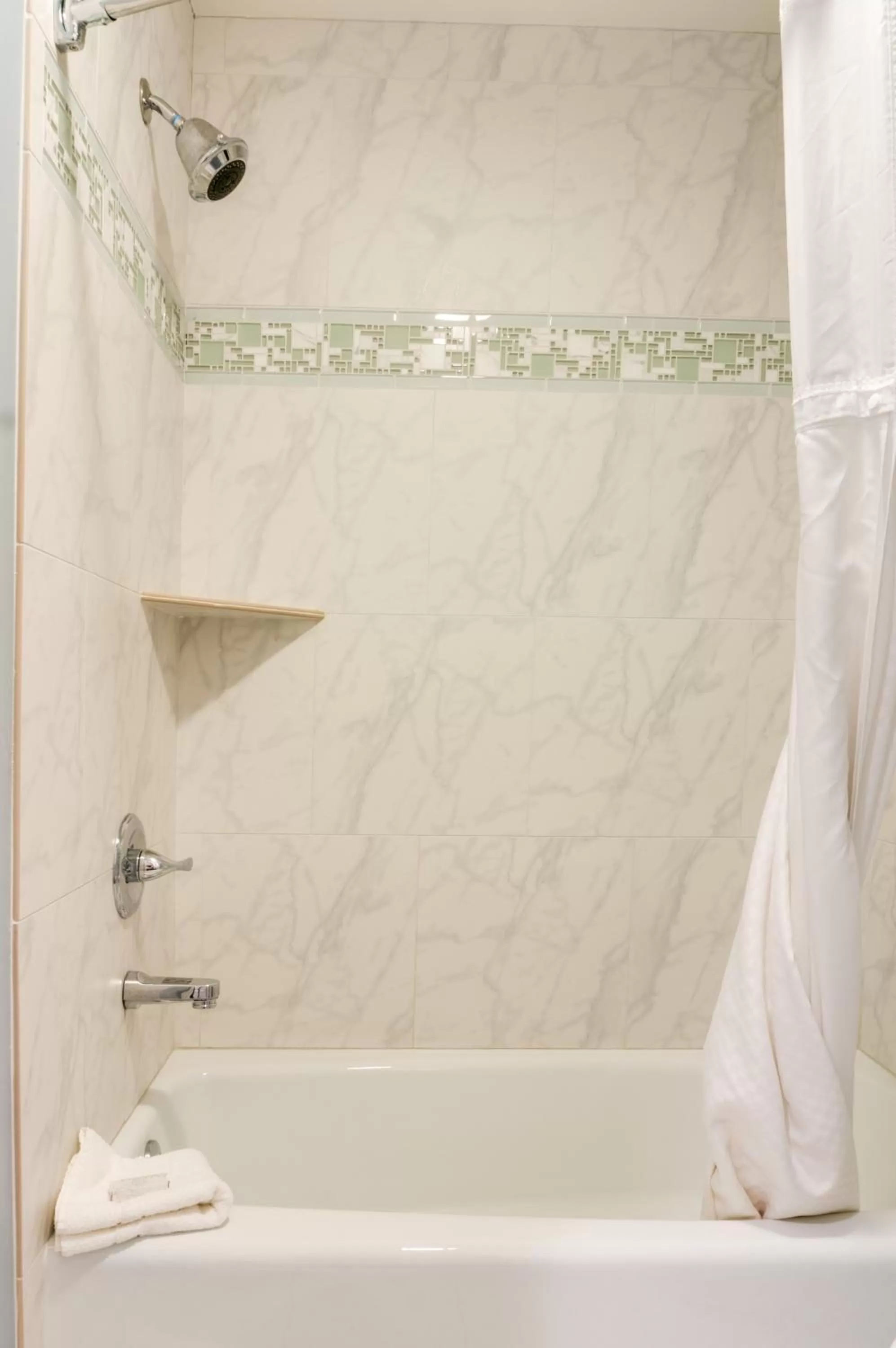 Shower in Seaside Inn