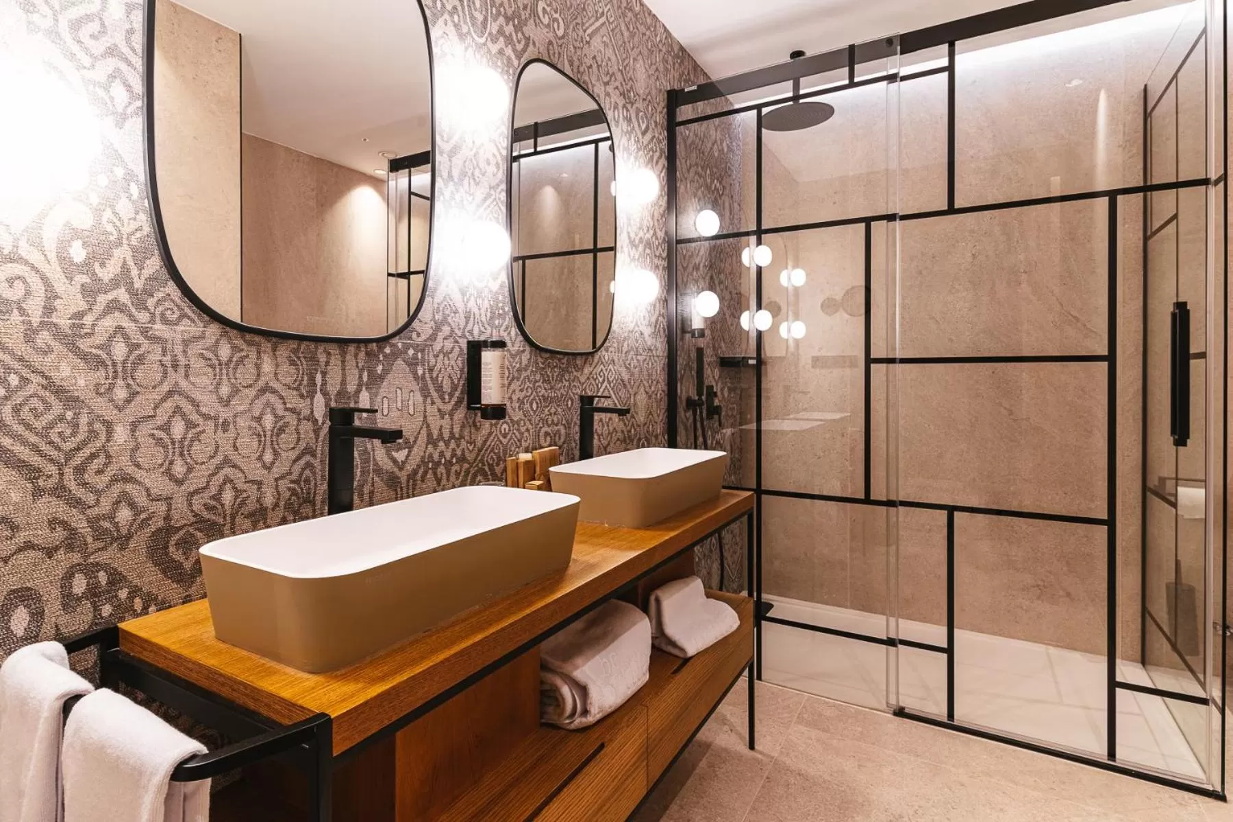 Bathroom in Boutique Hotel Cordial Plaza Mayor de Santa Ana