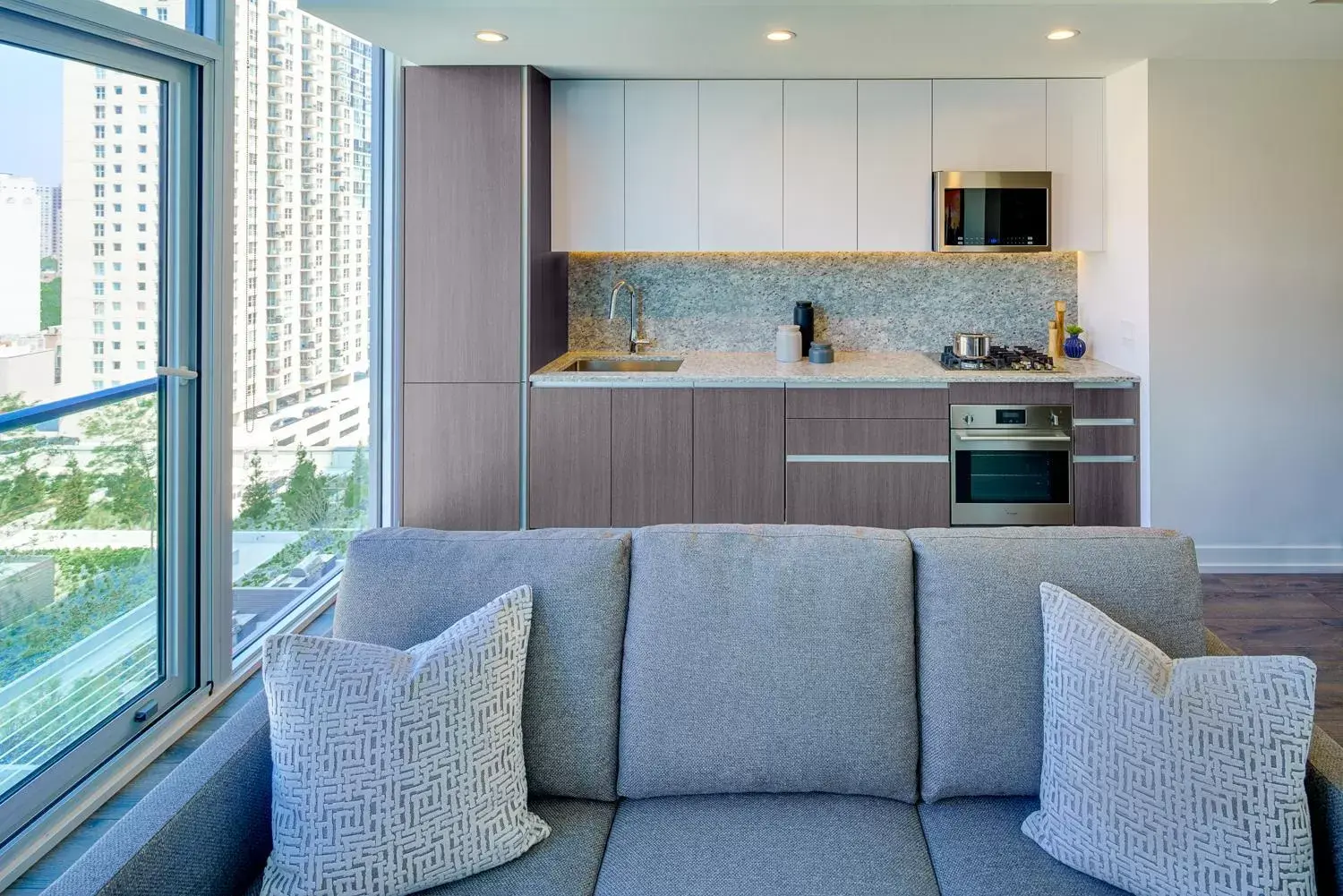 Studio in Level Chicago - Old Town Studio in Level Chicago - Old Town