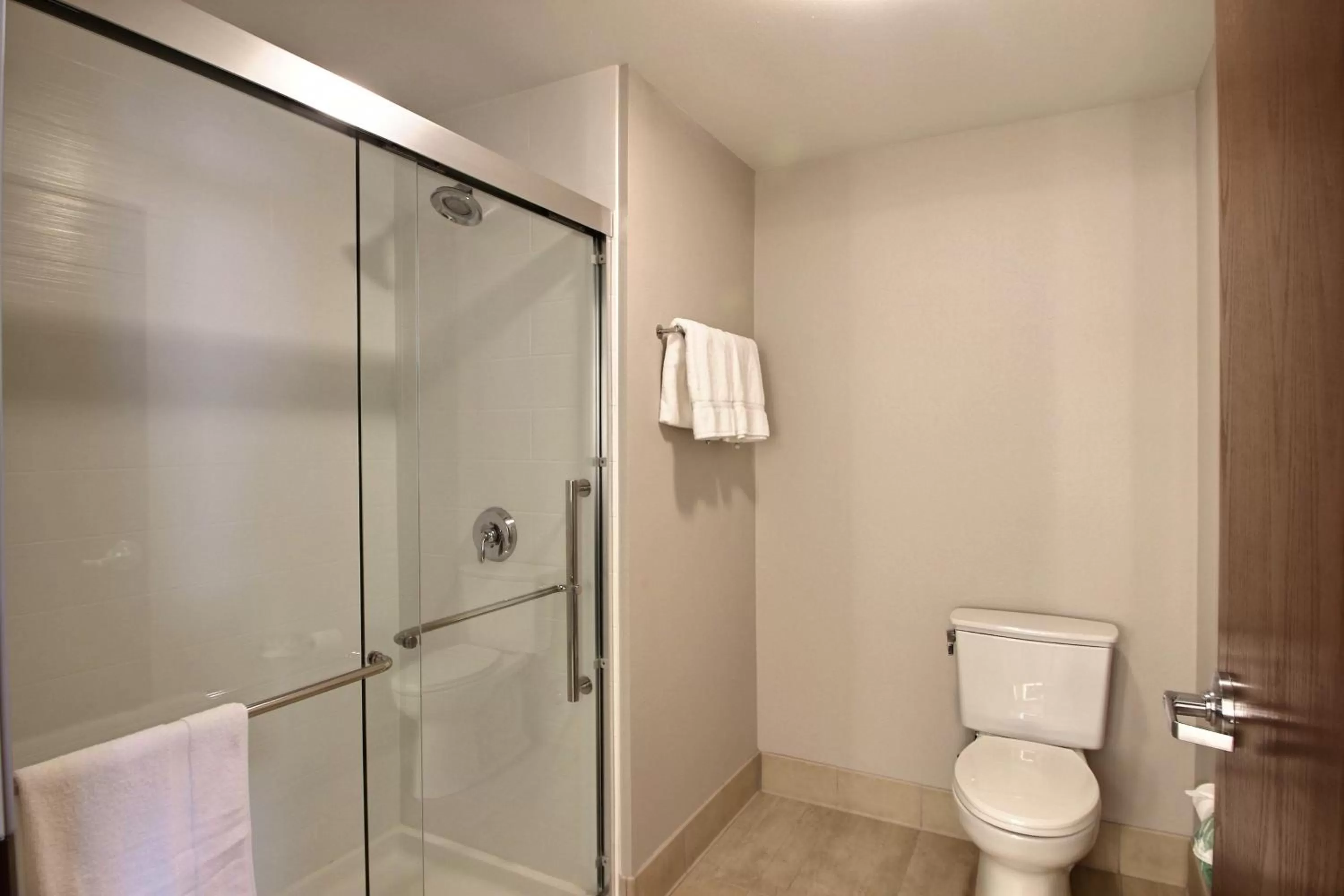 Bathroom in Holiday Inn Express & Suites Fond Du Lac by IHG