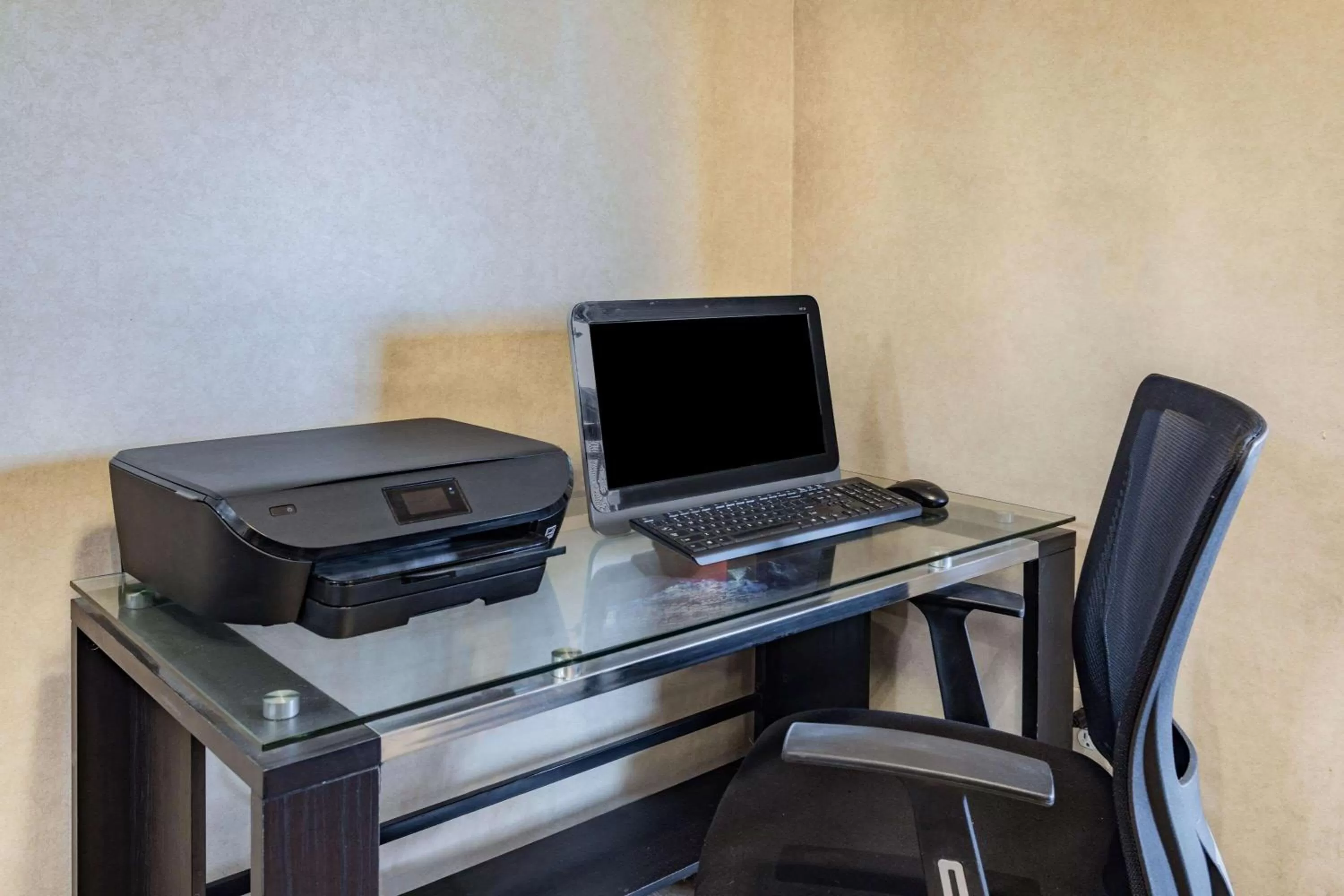 Business facilities in Baymont by Wyndham Casper East