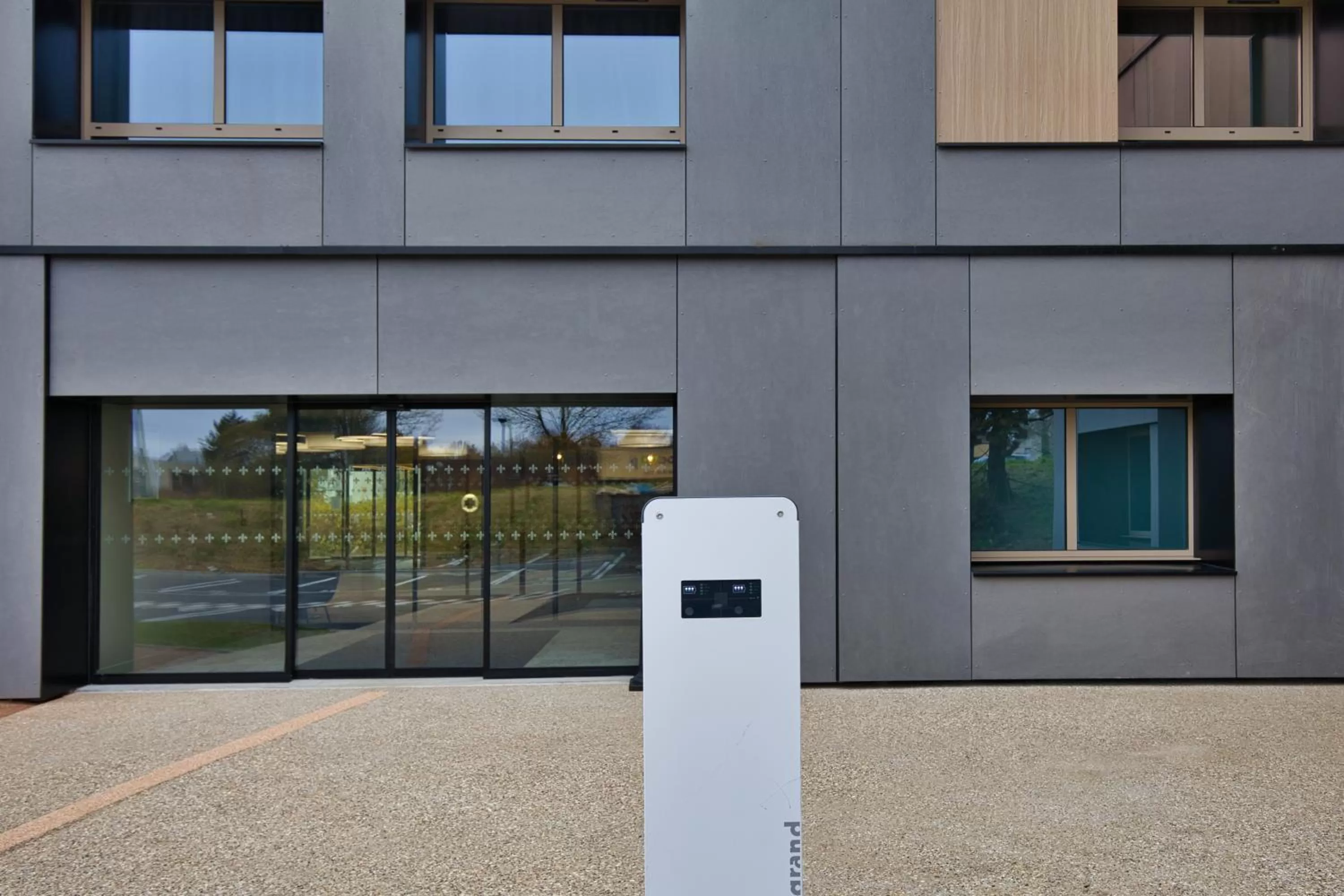 Property building in Best Western Plus Le Conquerant Rouen Nord