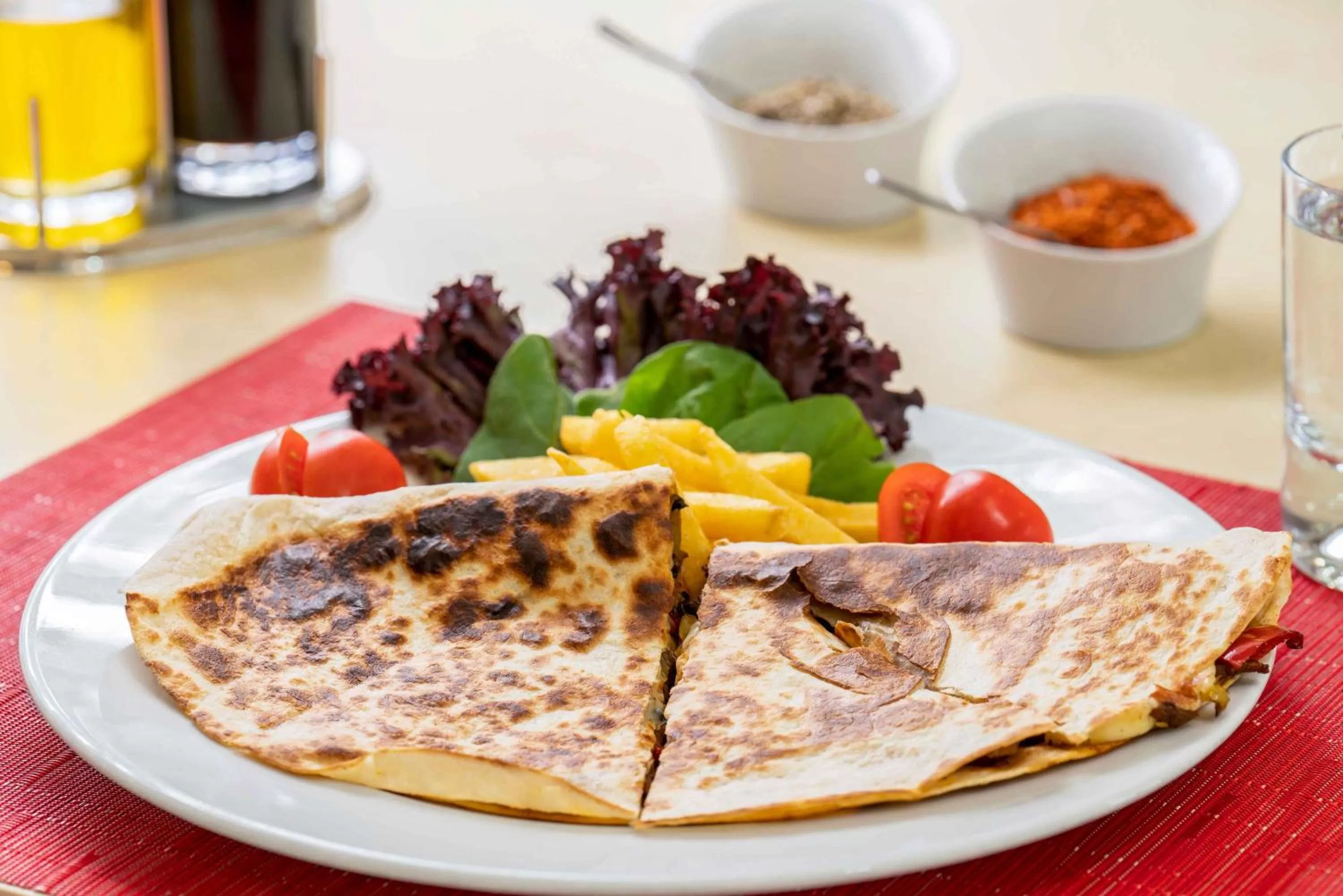 Food and drinks in Ibis Izmir Alsancak