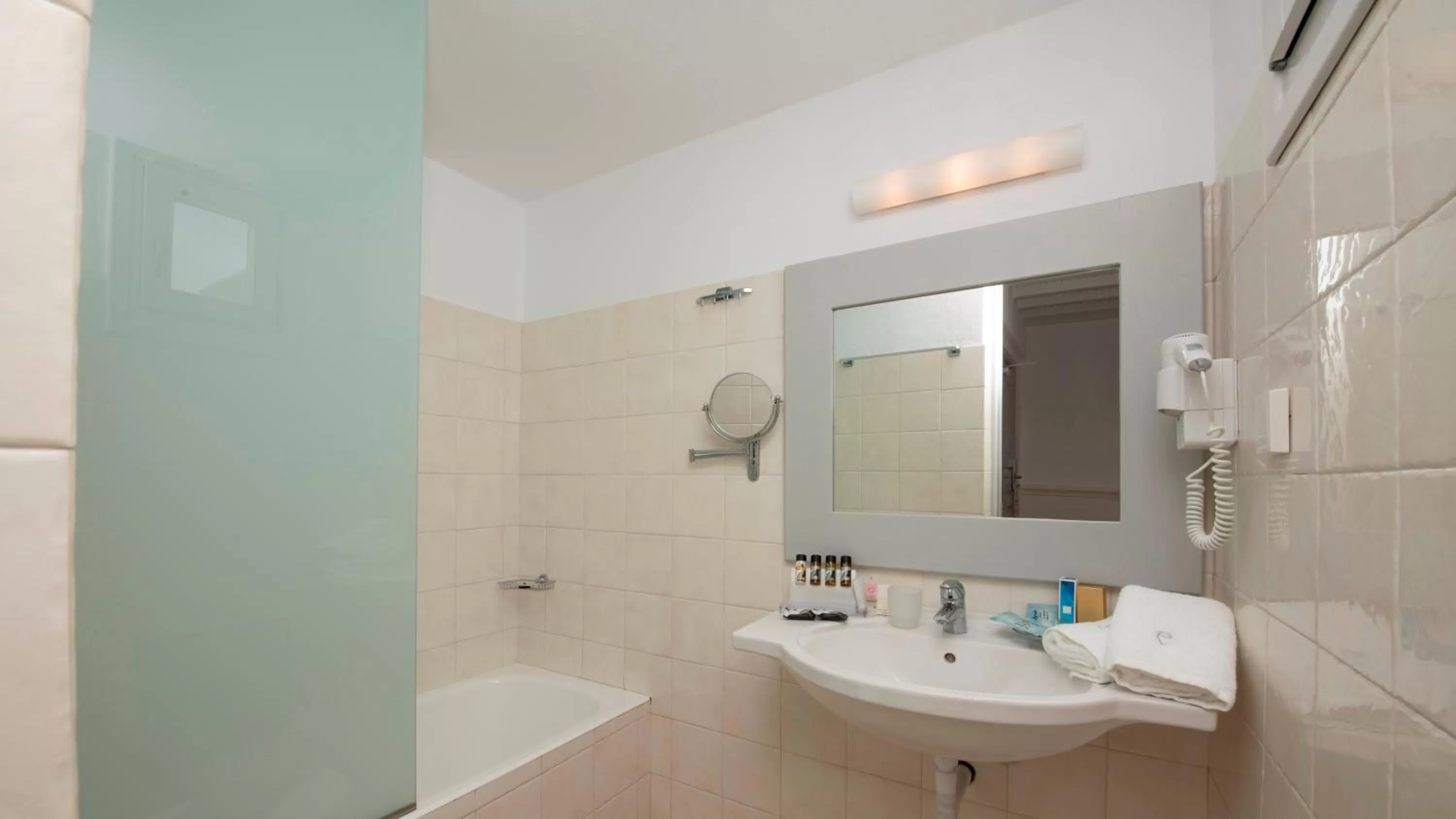 Bathroom in Elena Hotel Mykonos