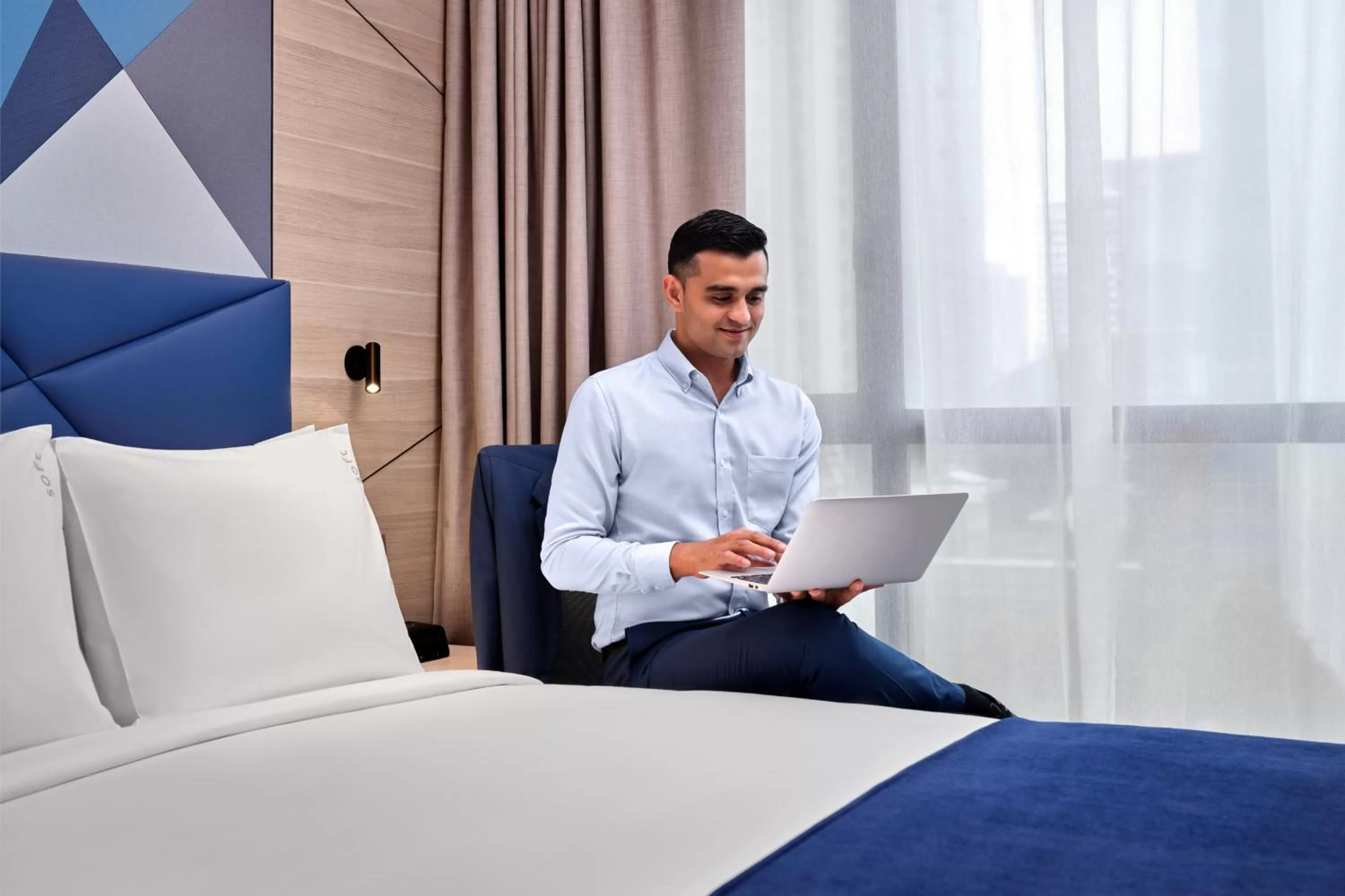 Bedroom, Bed in Holiday Inn Express Singapore Serangoon by IHG