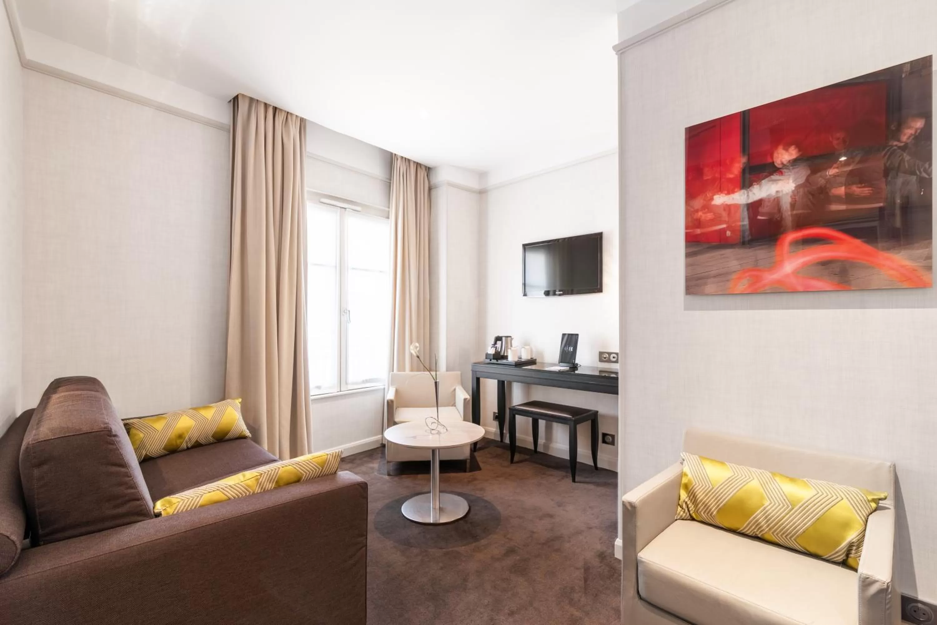 TV and multimedia in Hôtel Duo