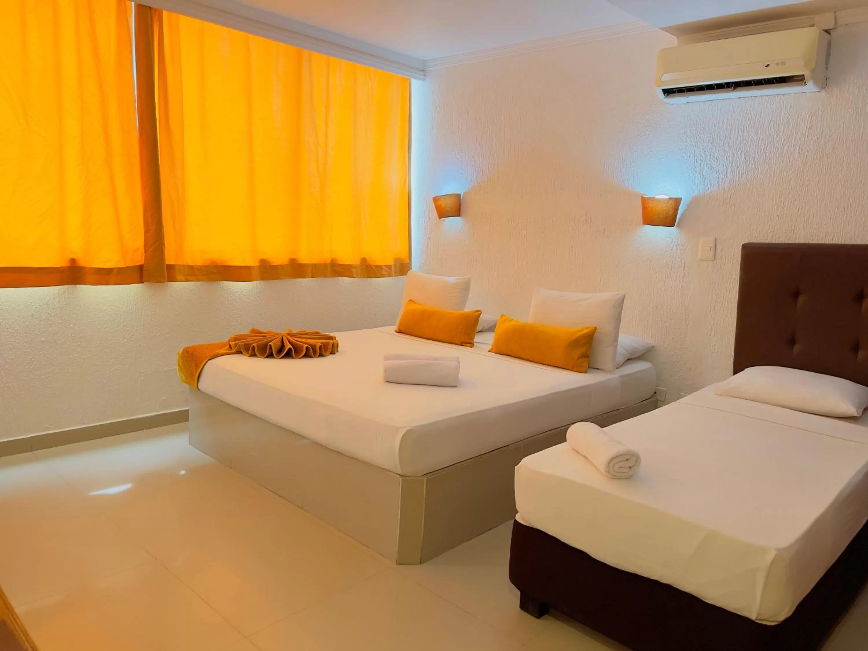 Photo of the whole room, Bed in Hotel Costa del Sol