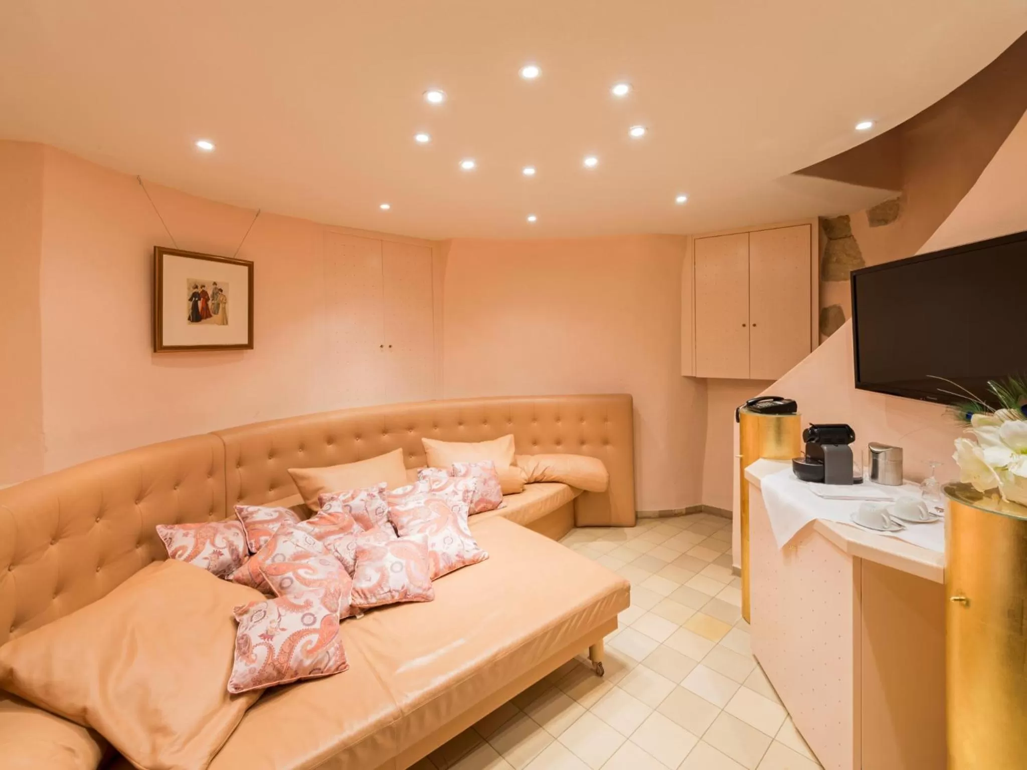 Seating area in DORMERO Schlosshotel Reichenschwand