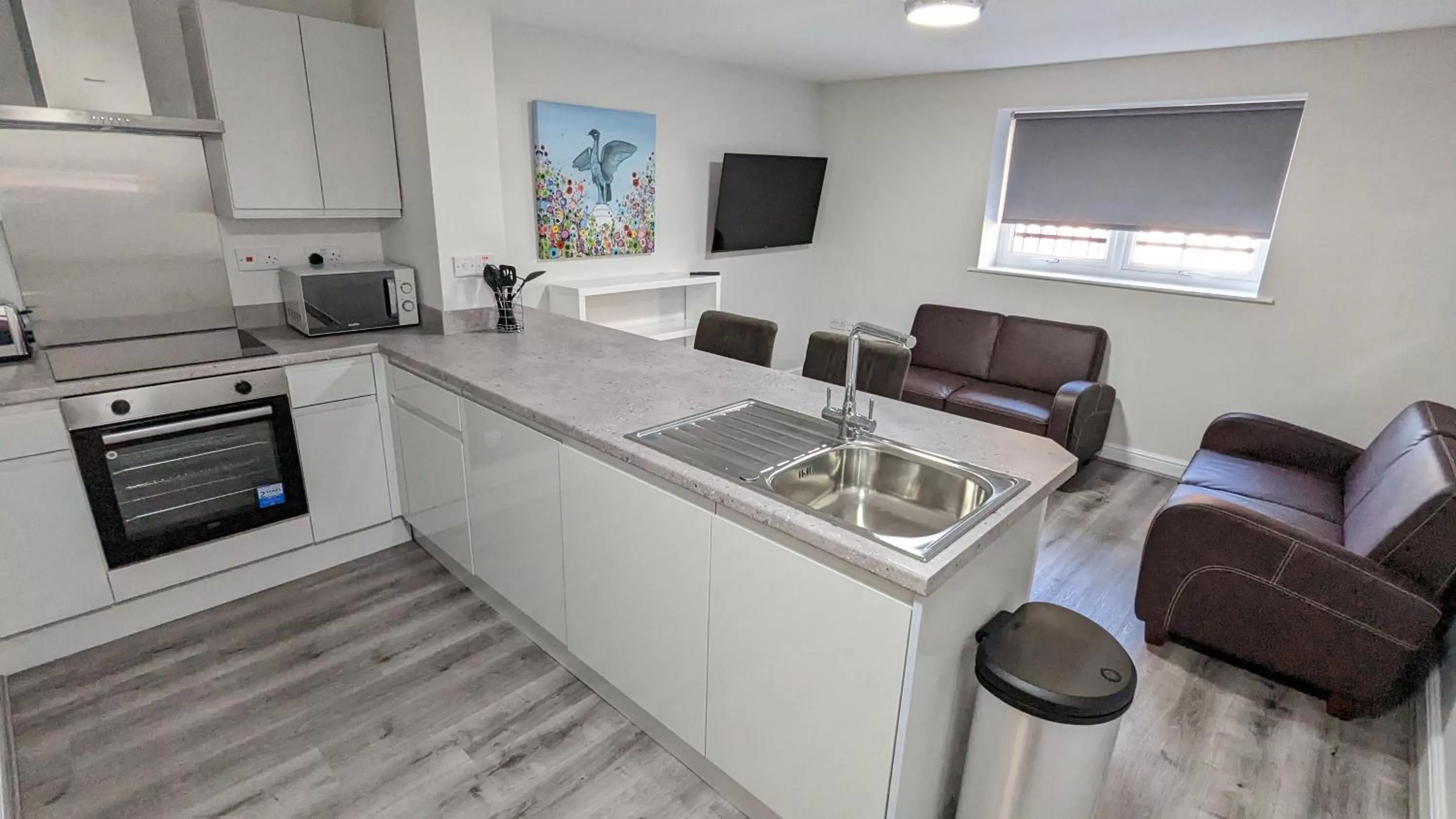 Kitchen or kitchenette in Cocoon @ International Inn + Apartments