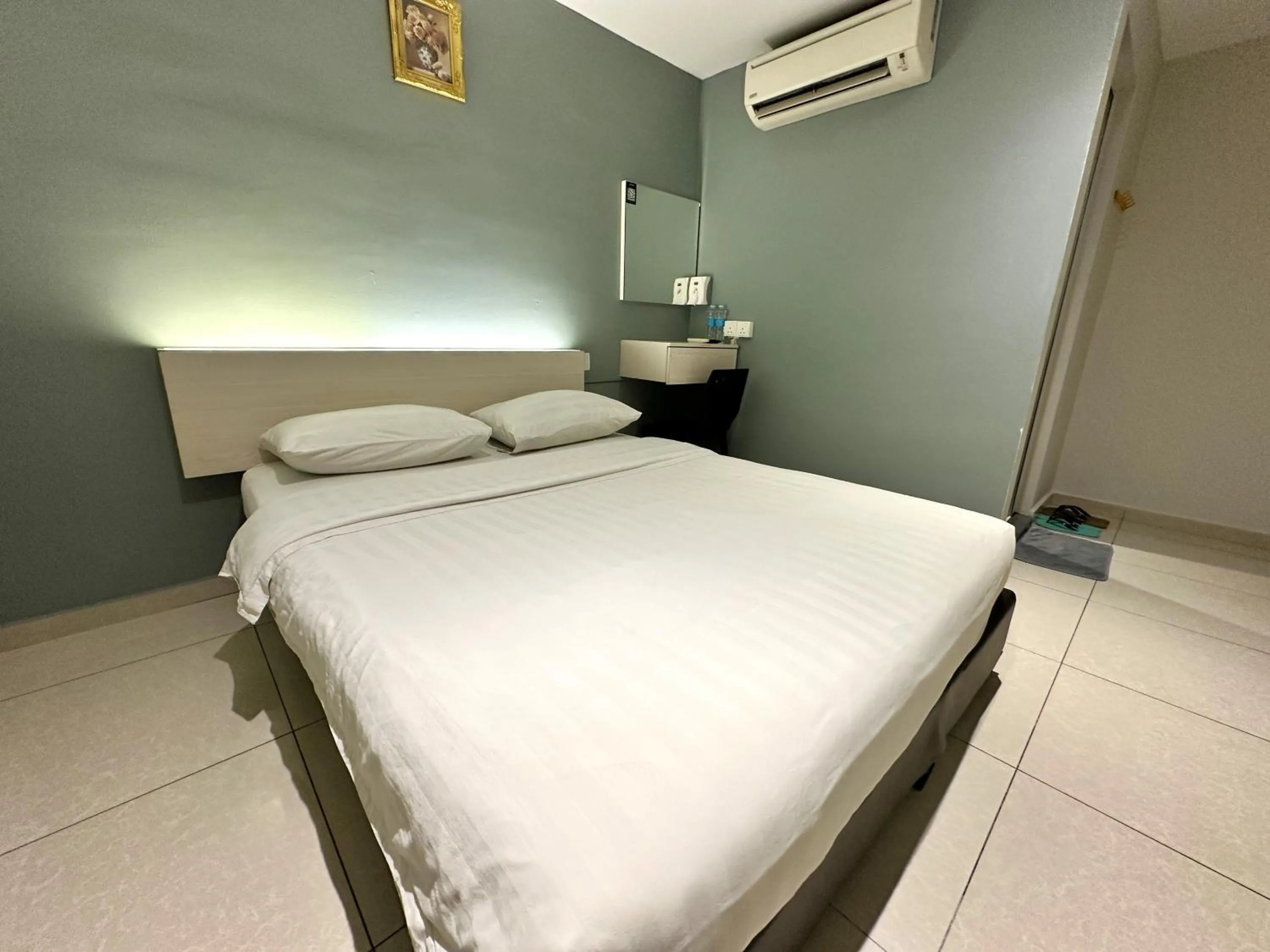 Bed in De UPTOWN Hotel @ P.J. 222