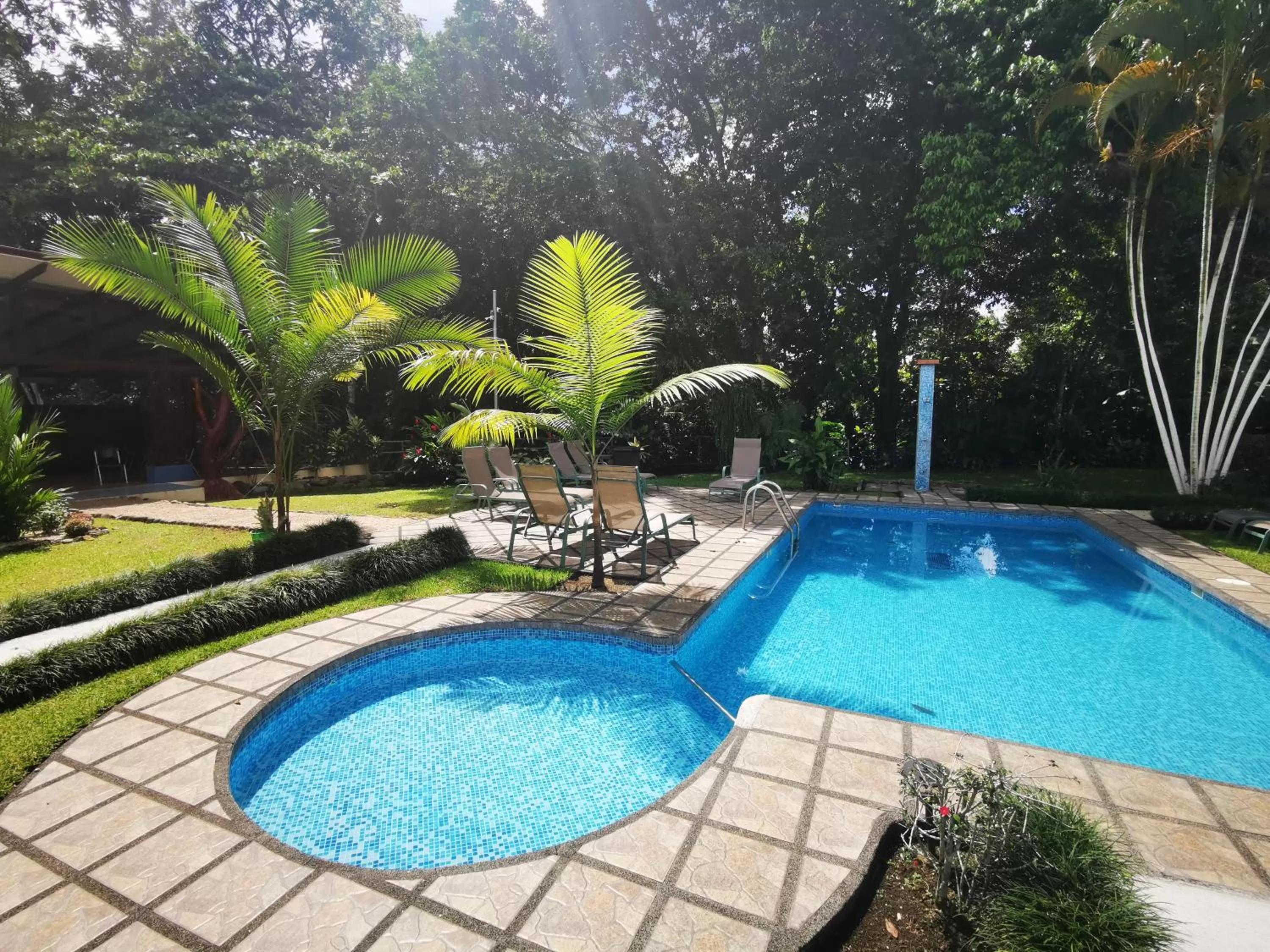 Swimming pool in Hotel Monte Real