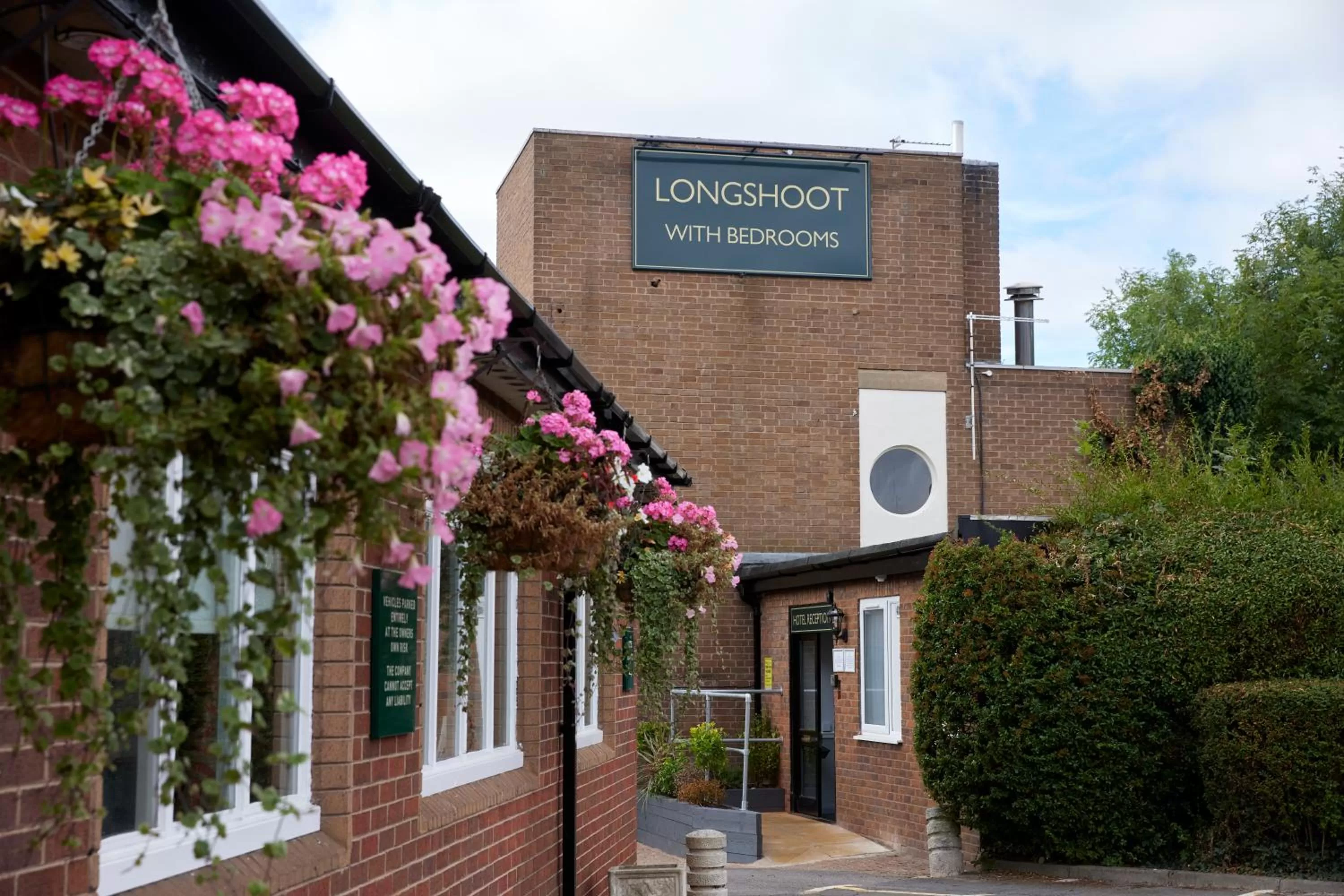 Property building in The Longshoot