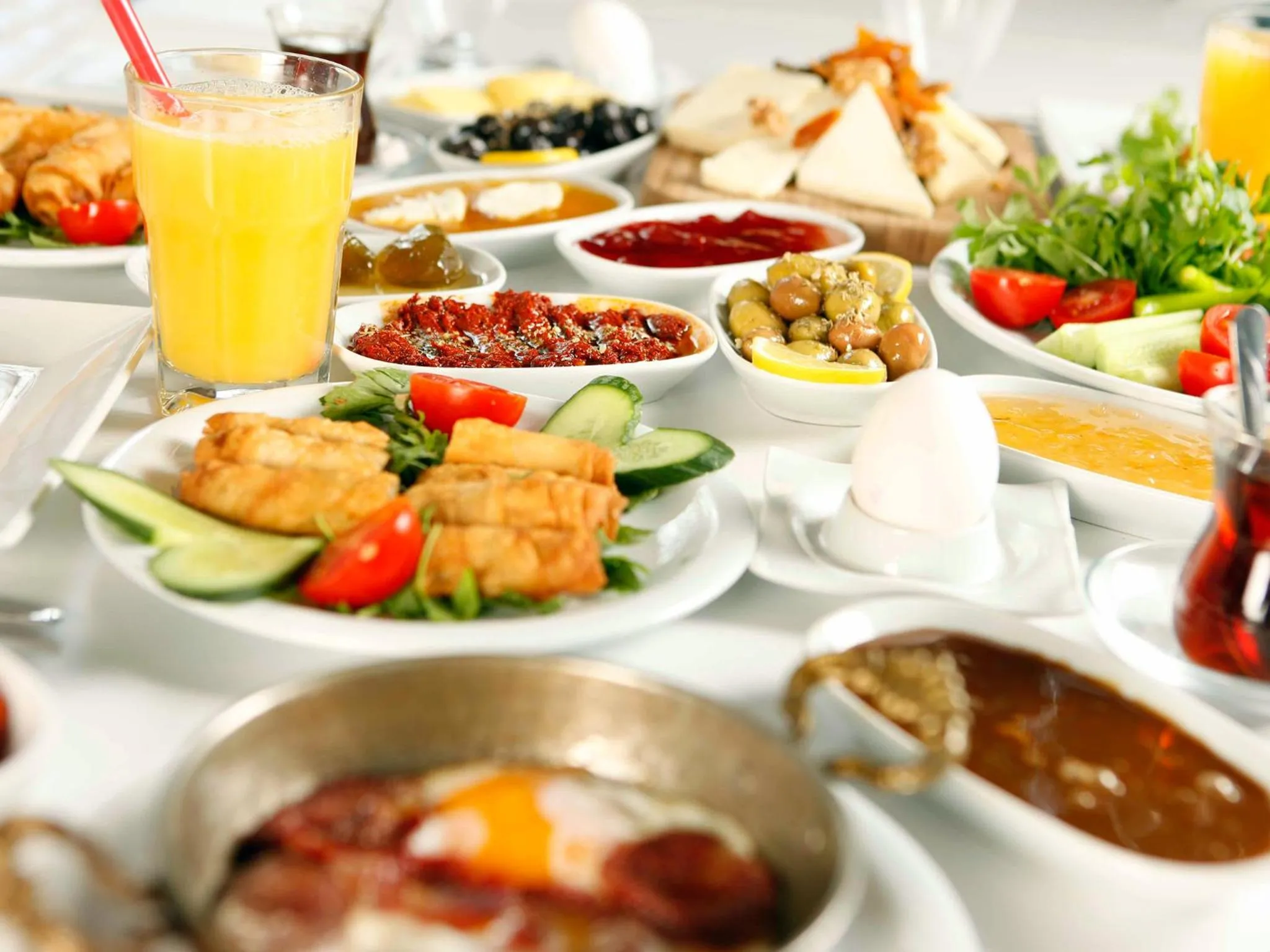 Food and drinks in Taksim Hotel V Plus
