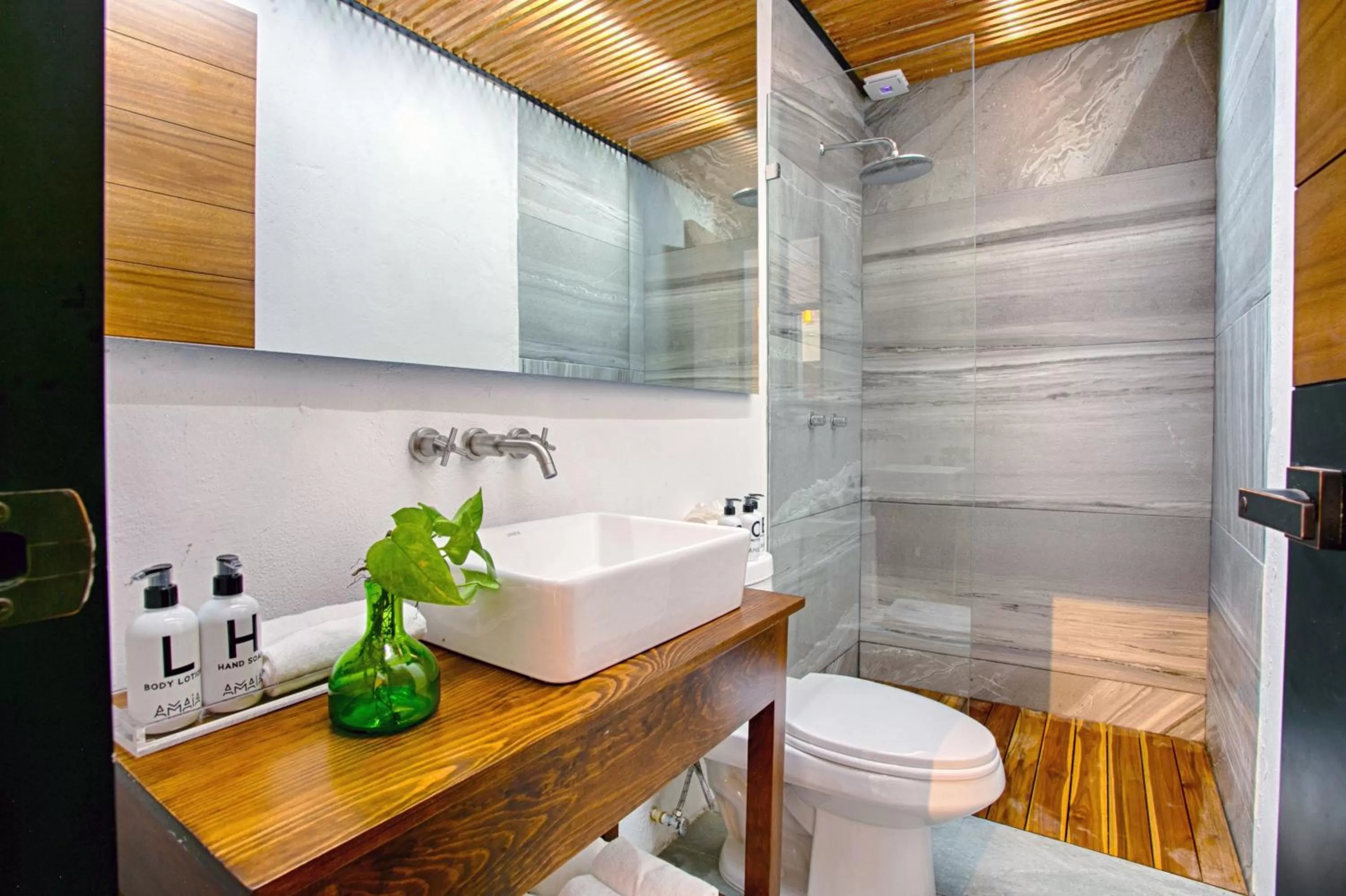 Bathroom in Amaia Boutique Hotel