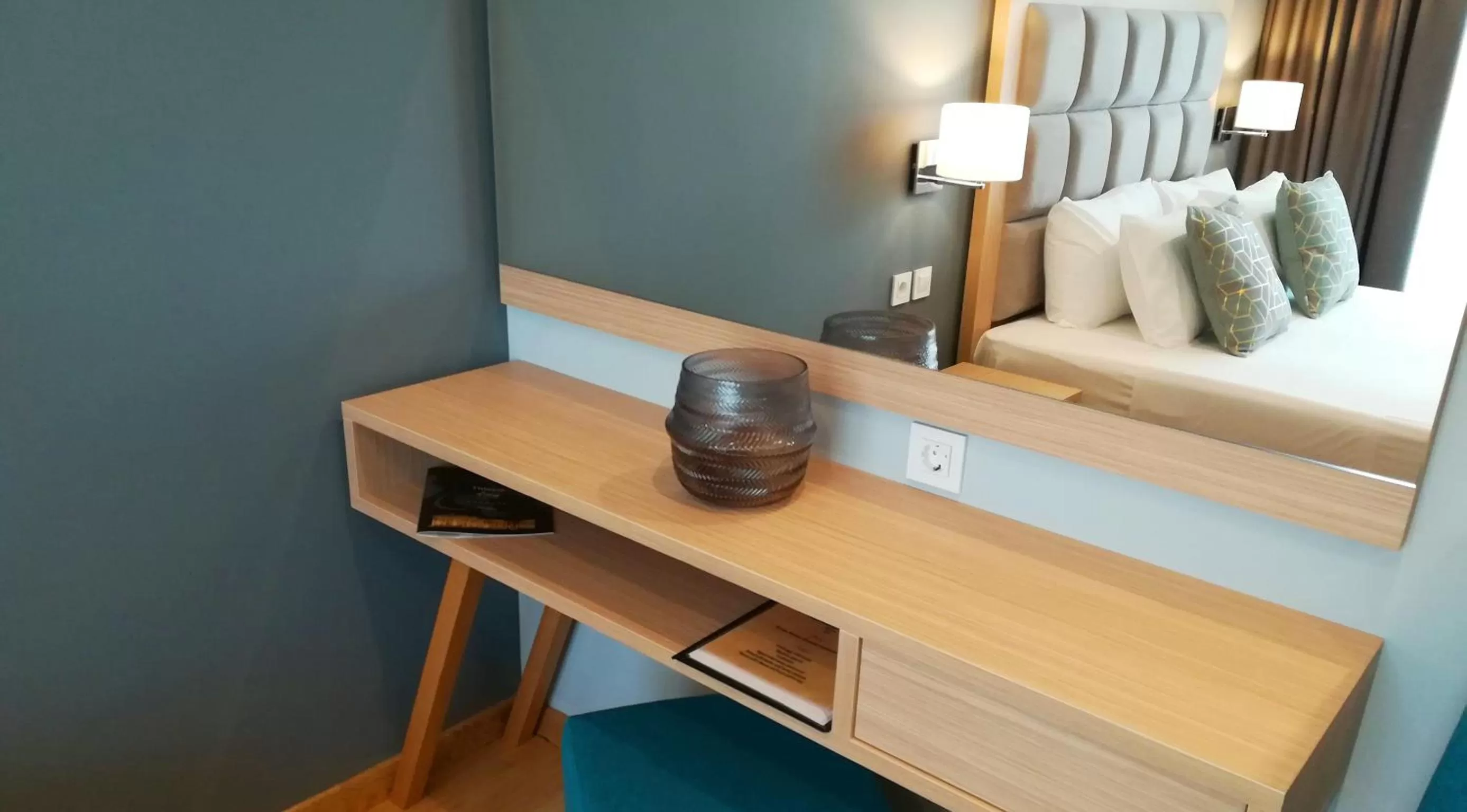 Bedroom, Bed in Hotel Thissio