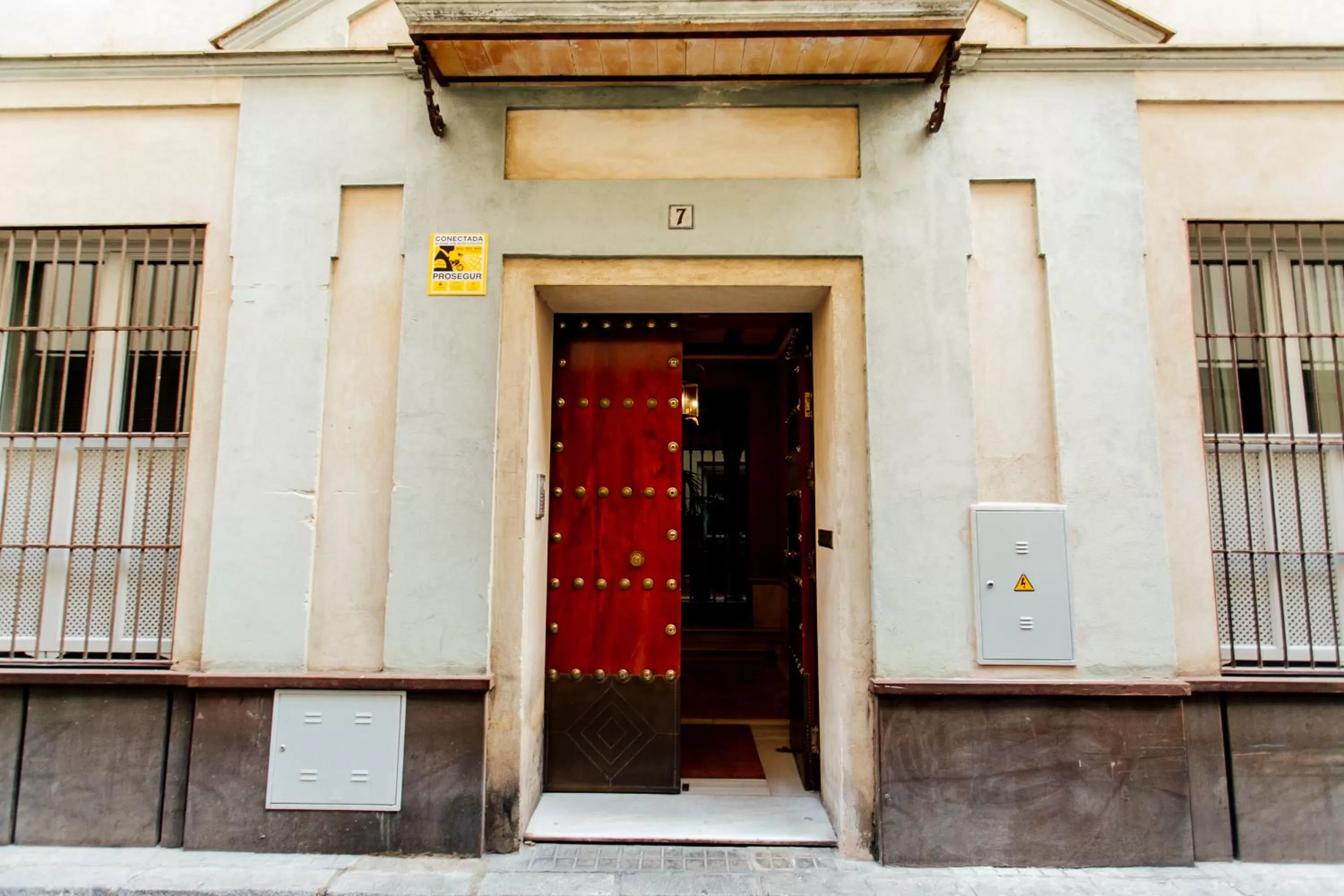 Facade/entrance in Casa Patio del Siglo XIX