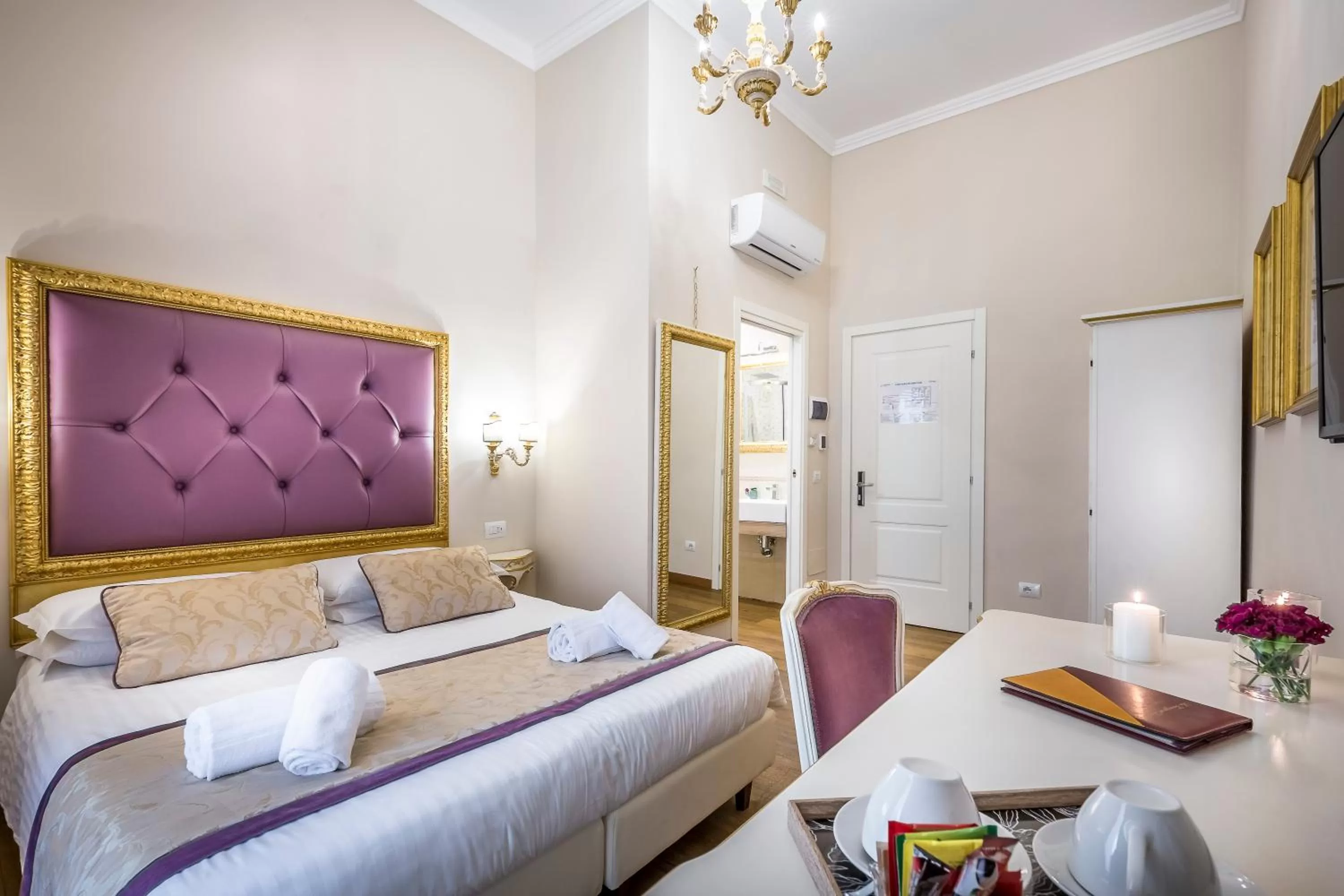 Bedroom, Bed in B&B La Terrazza Sul Duomo