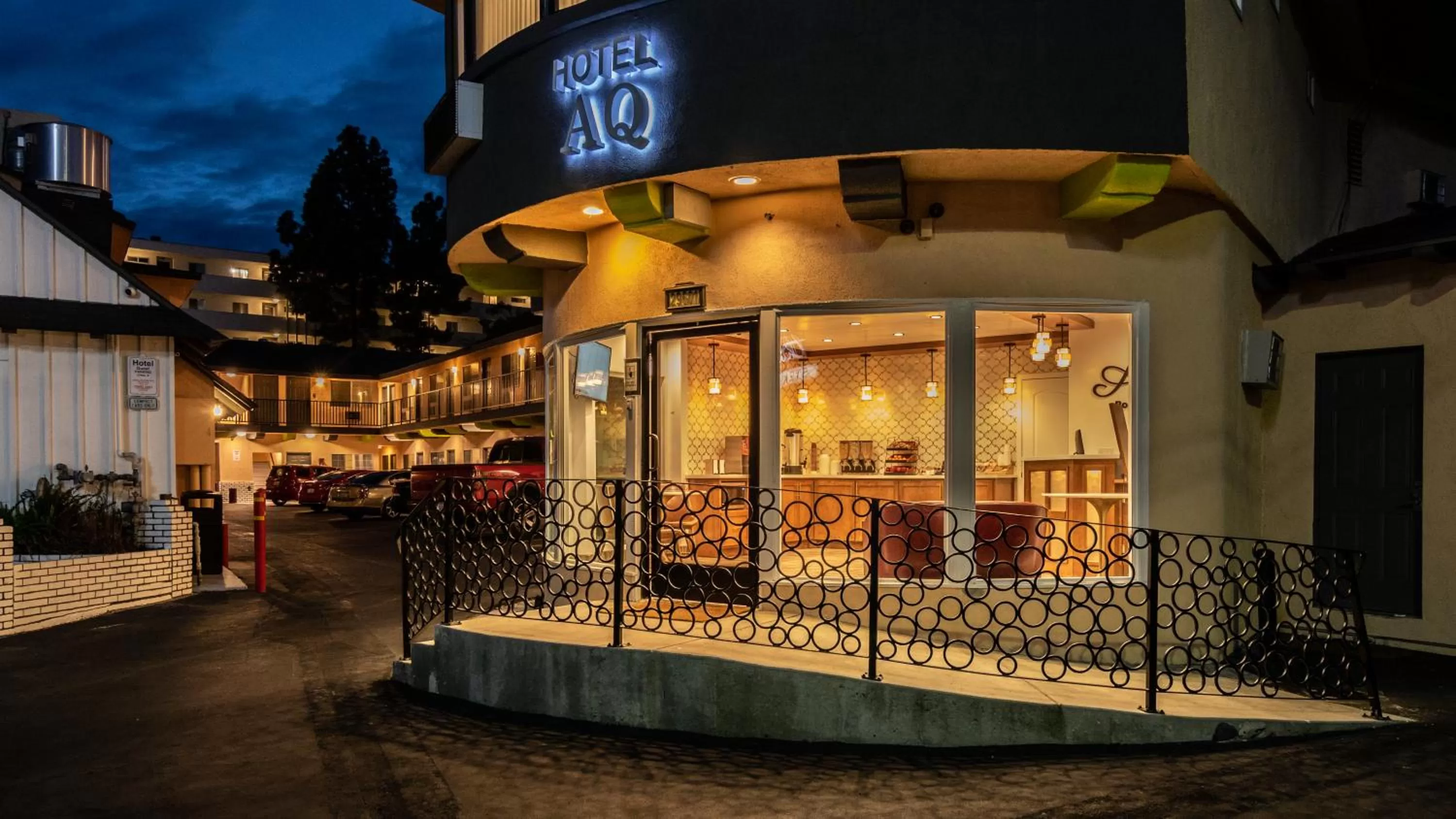 Property building in Americas Best Value Inn Rancho Palos Verdes