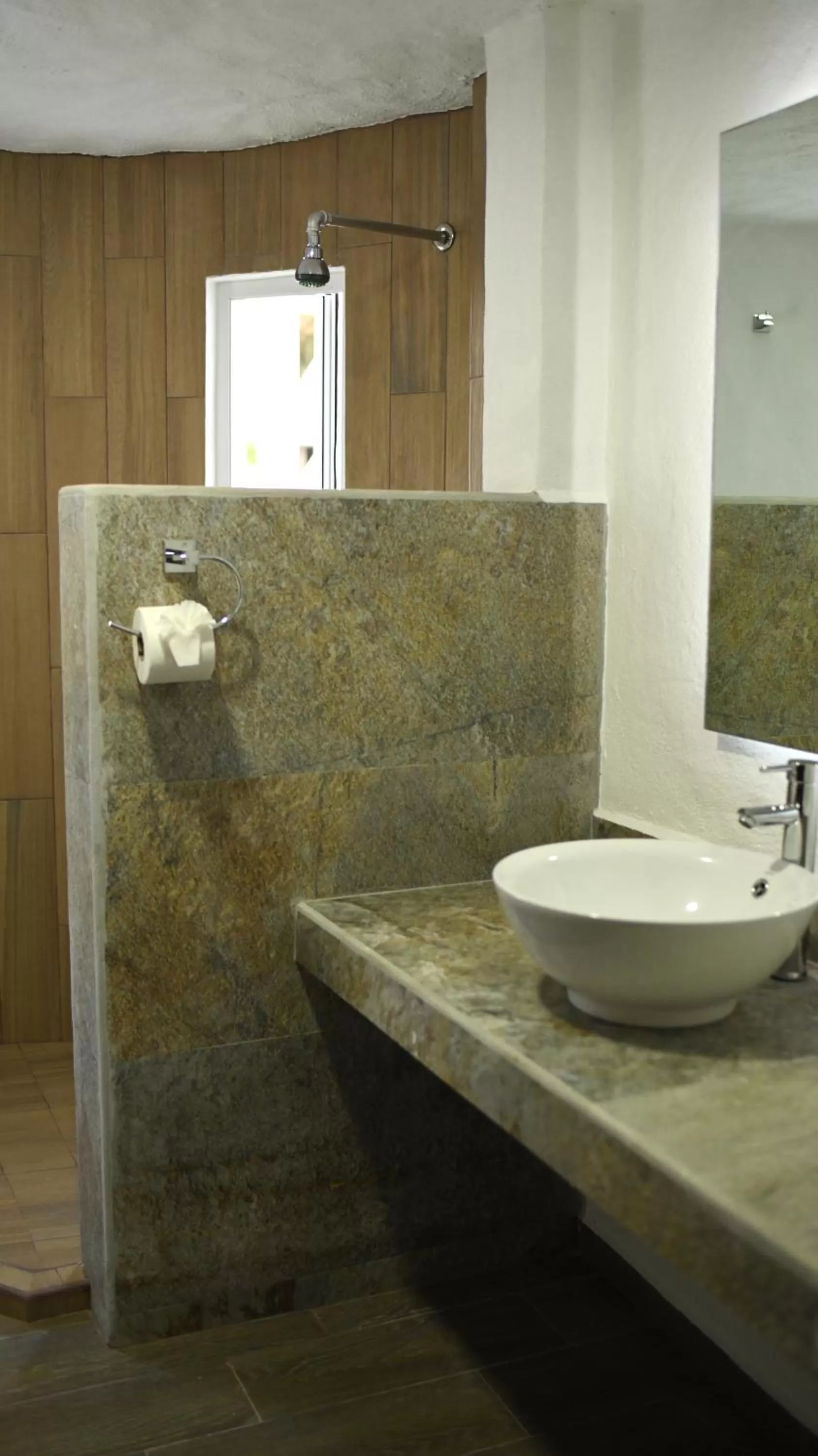 Bathroom in Petit Hotel Pilitas