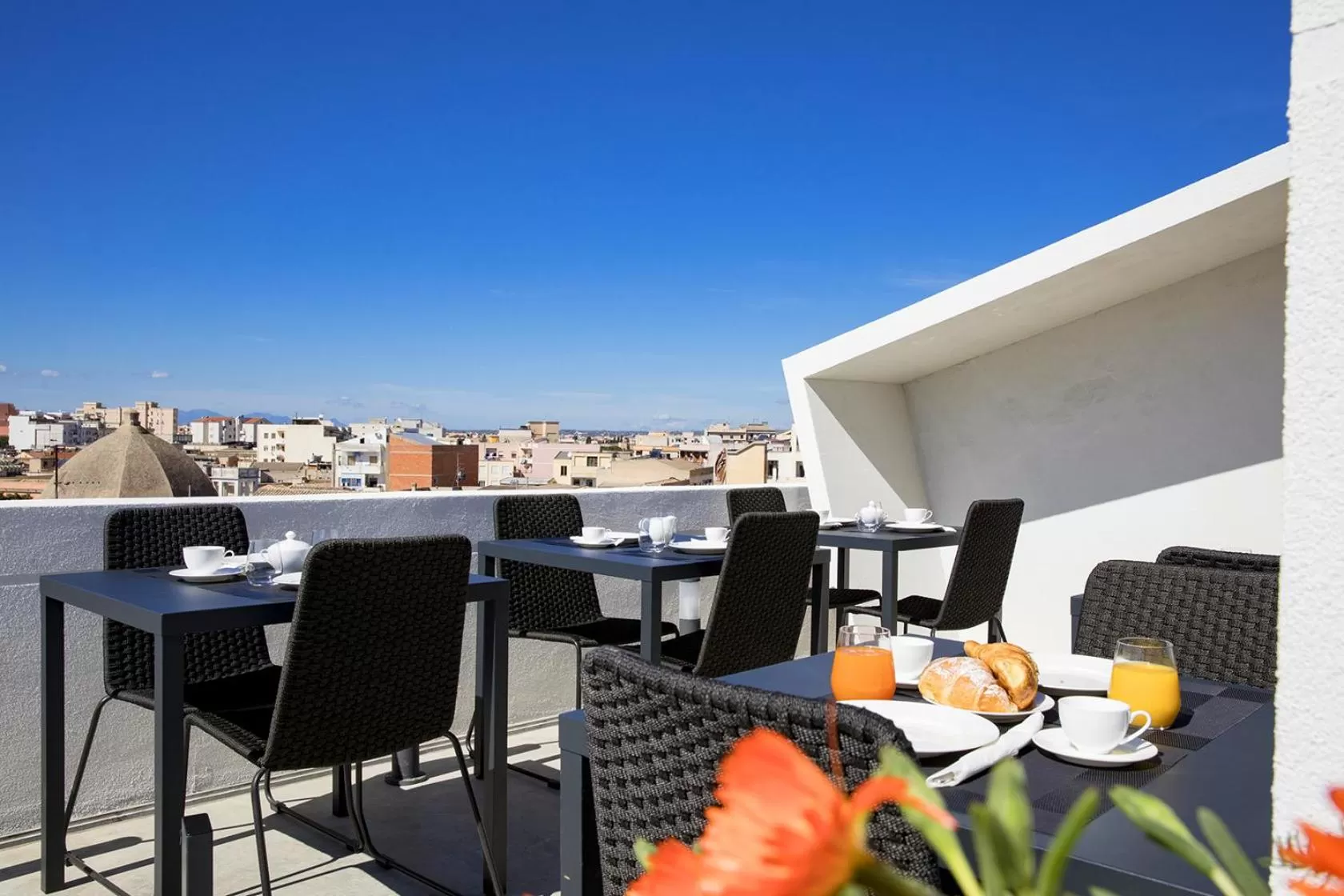 Restaurant/places to eat in Milestone