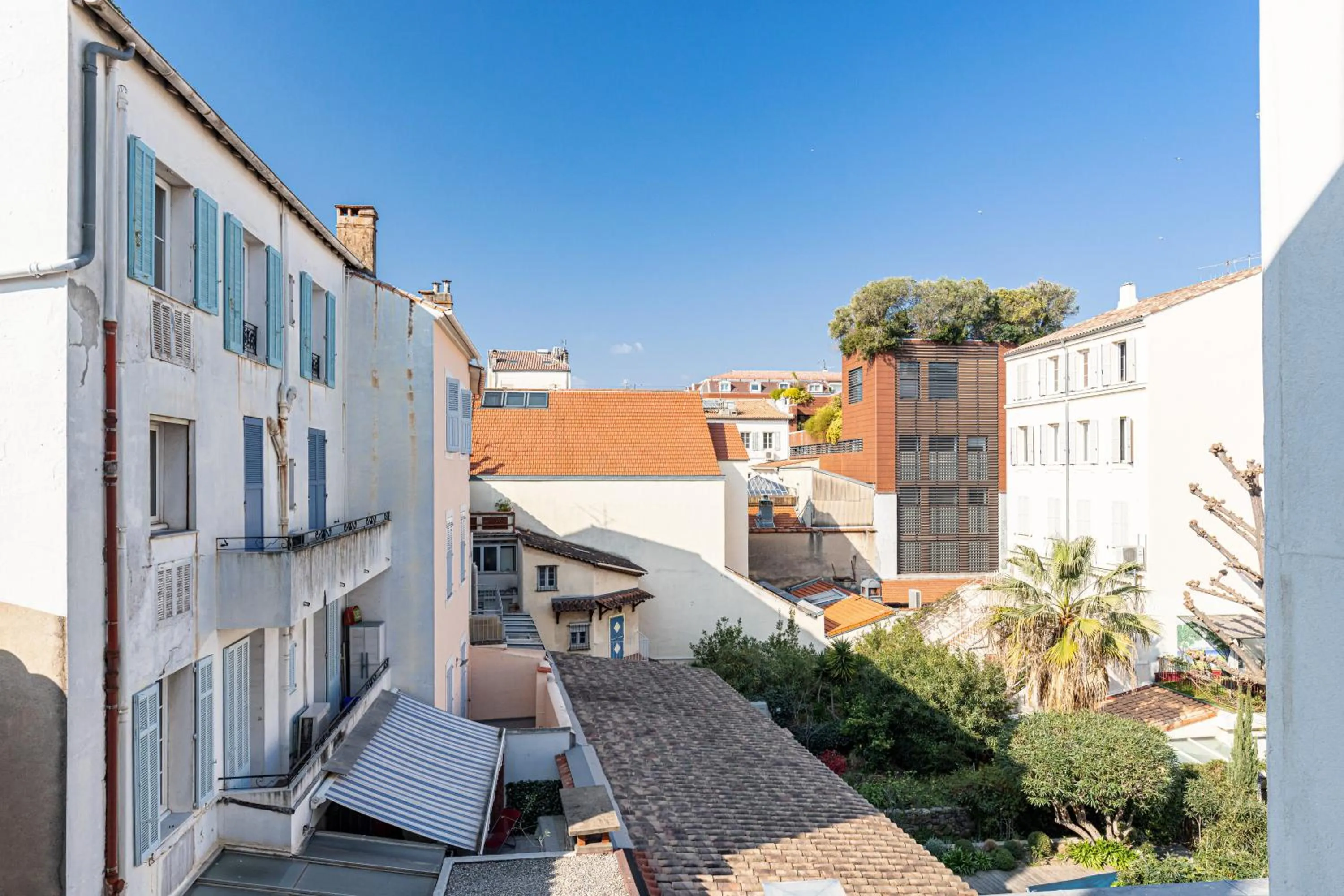 View (from property/room) in Modern Waikiki Hotel