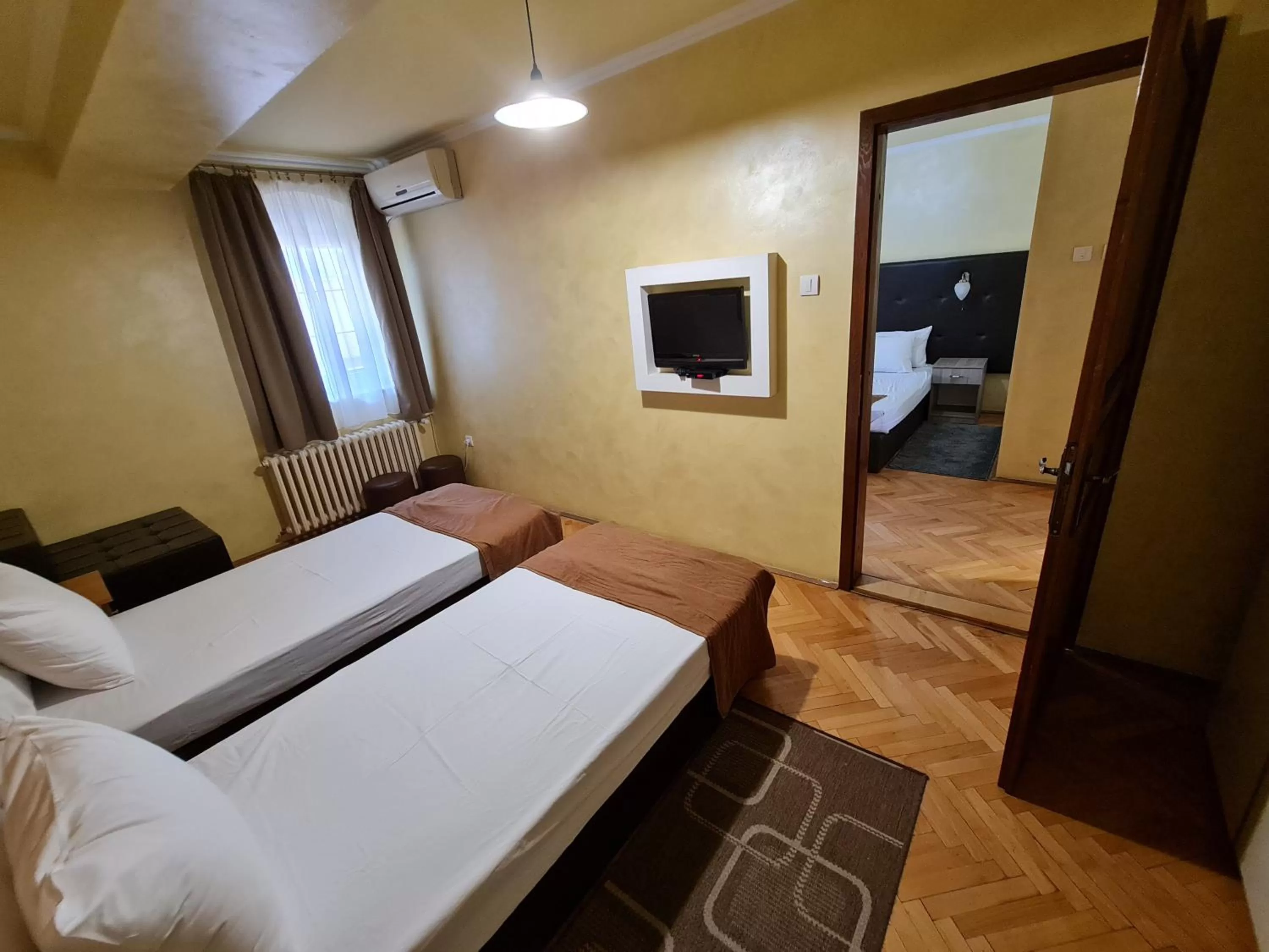 Bedroom, Bed in Hotel Fontana