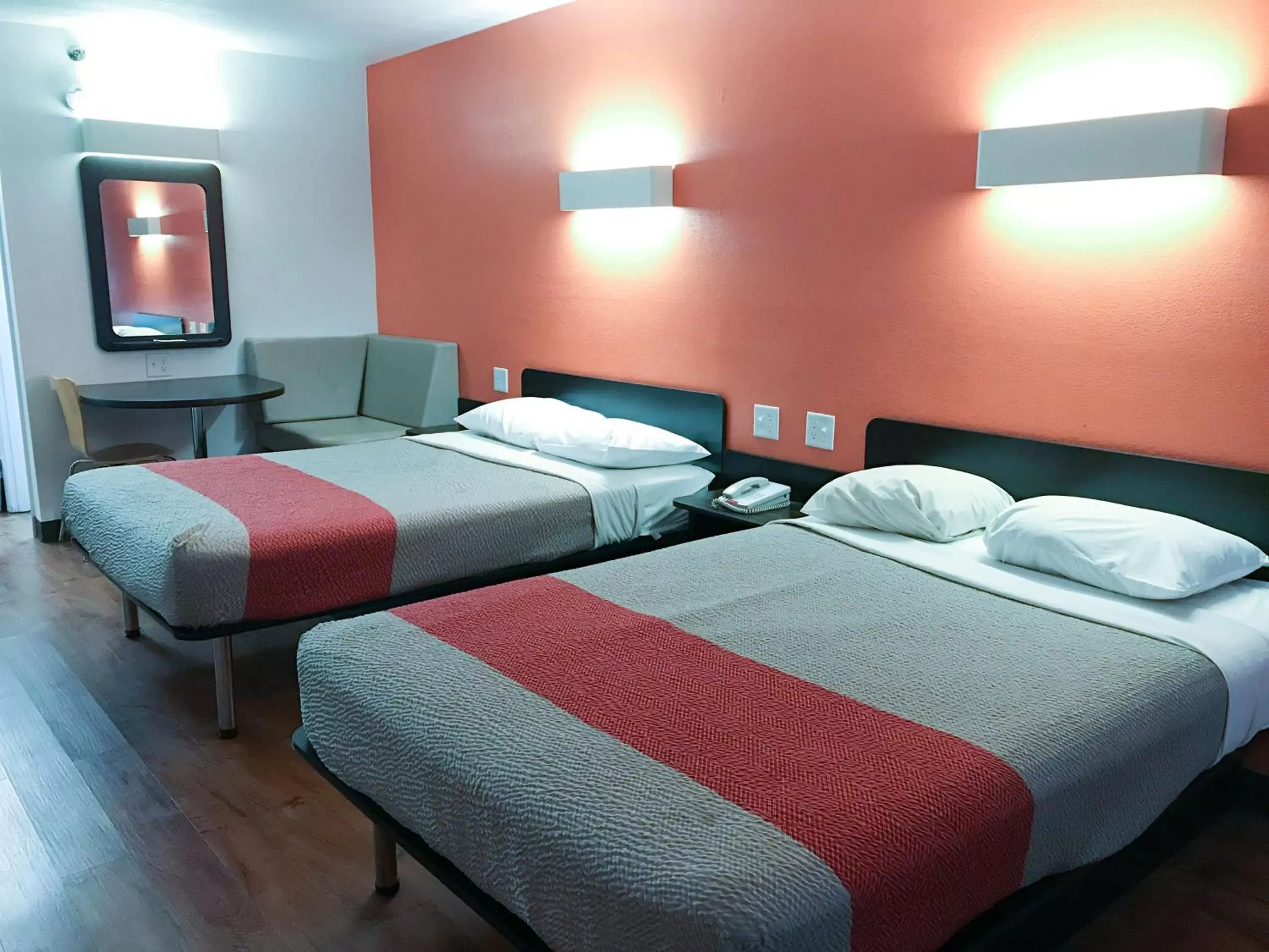 Deluxe Quadruple Room - single occupancy - Smoking in Motel 6-Bremen, GA Deluxe Quadruple Room - single occupancy - Smoking in Motel 6-Bremen, GA