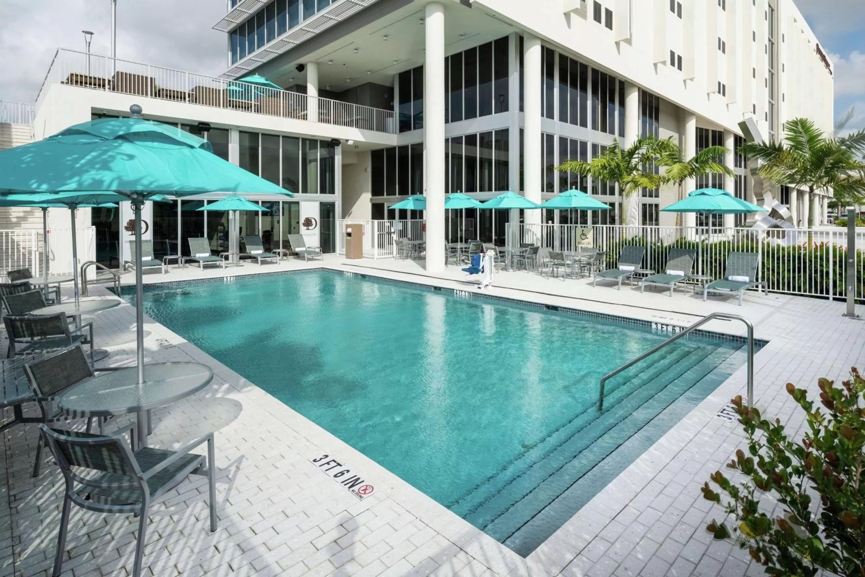 Pool view in DoubleTree by Hilton Miami Doral