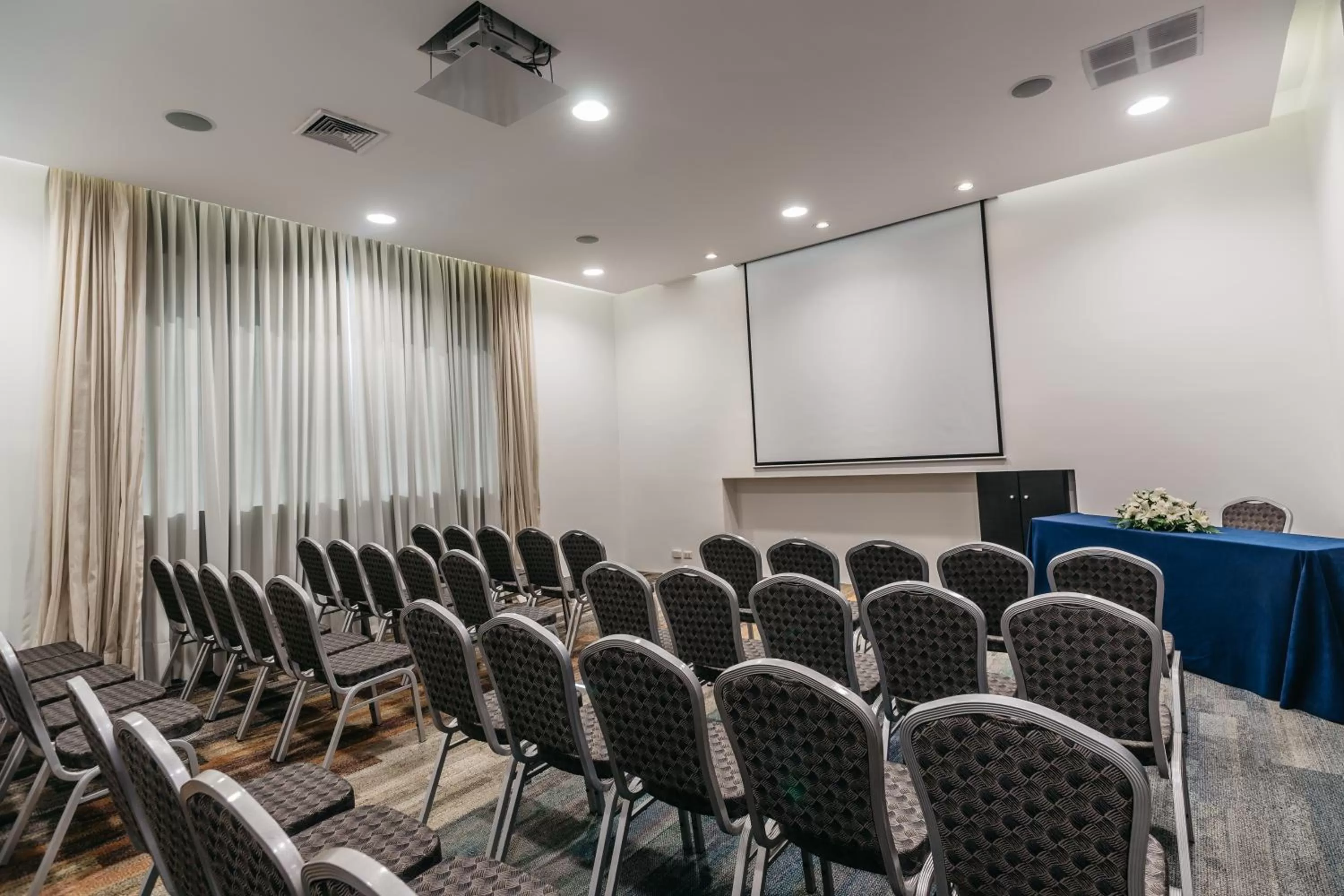 Communal lounge/ TV room in Hotel Antofagasta