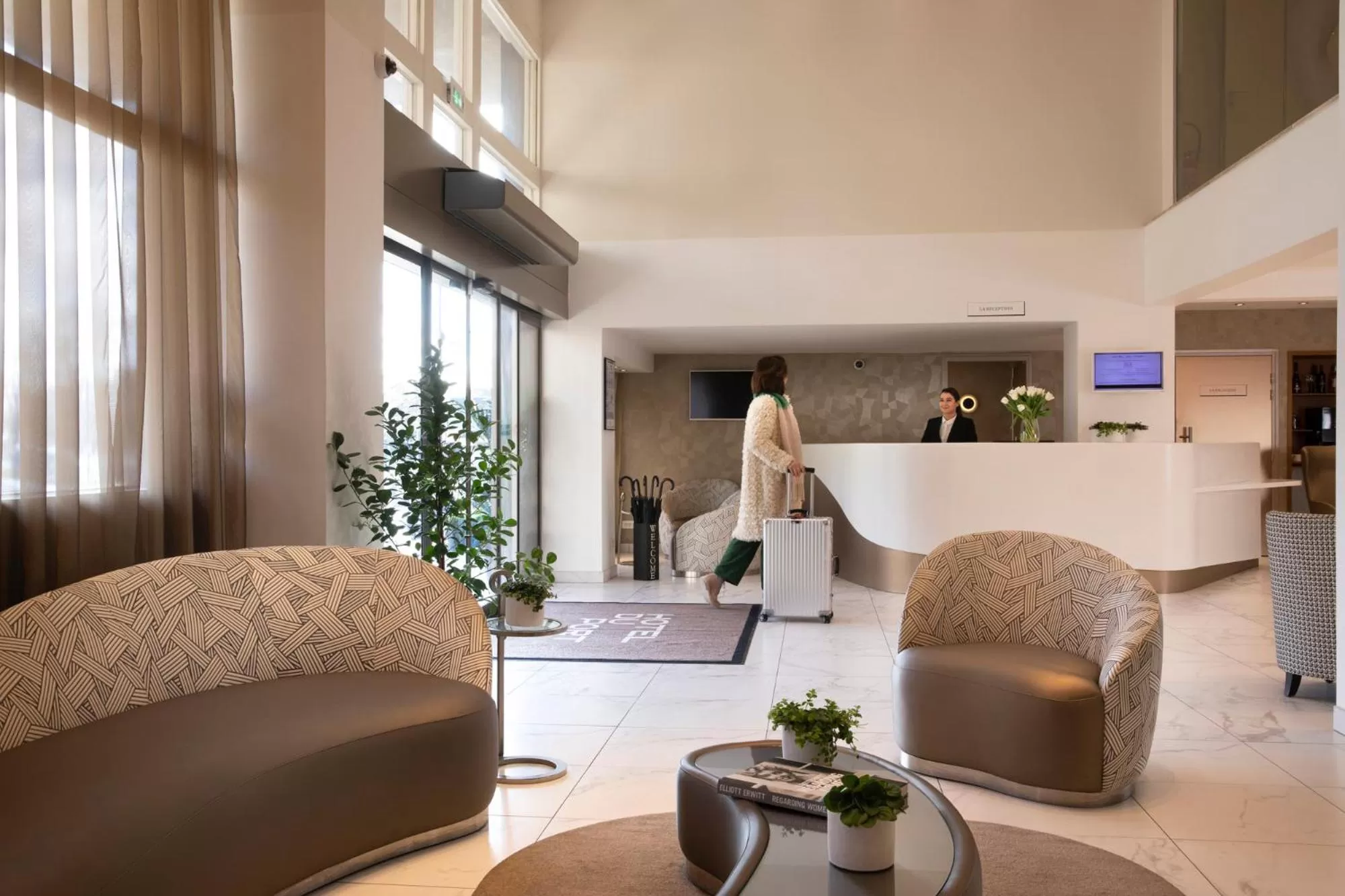 Lobby or reception in Hôtel du Port