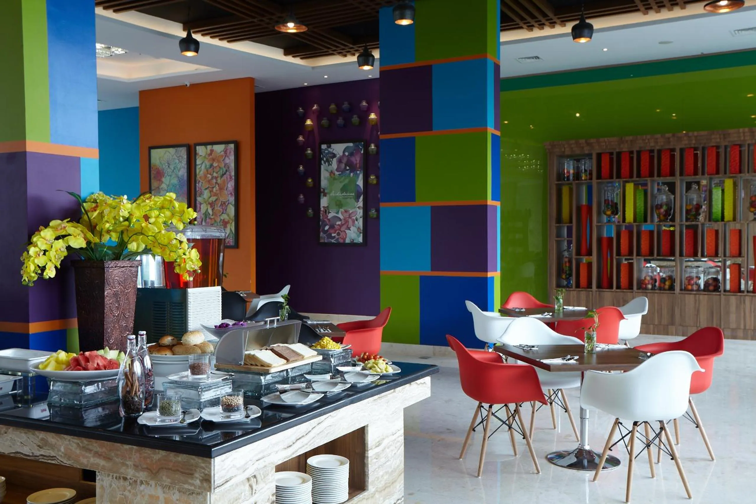 Restaurant/places to eat in ibis Styles Cikarang