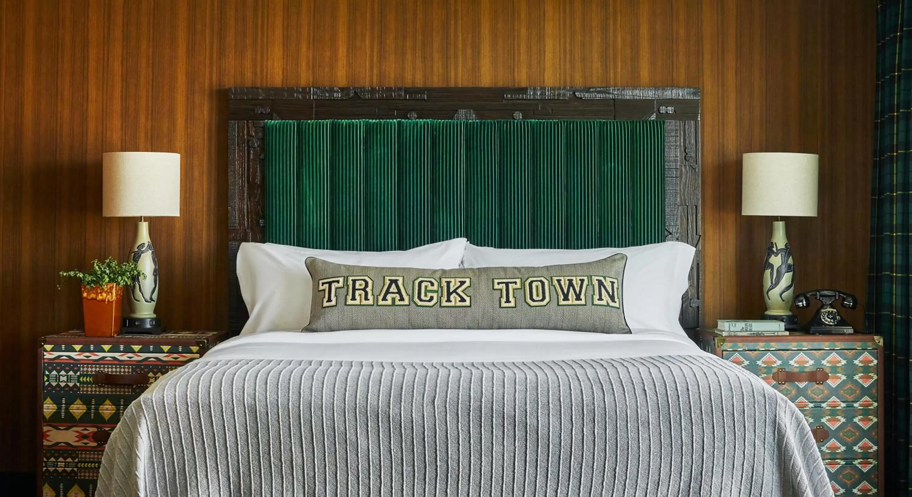 Bed in Graduate by Hilton Eugene