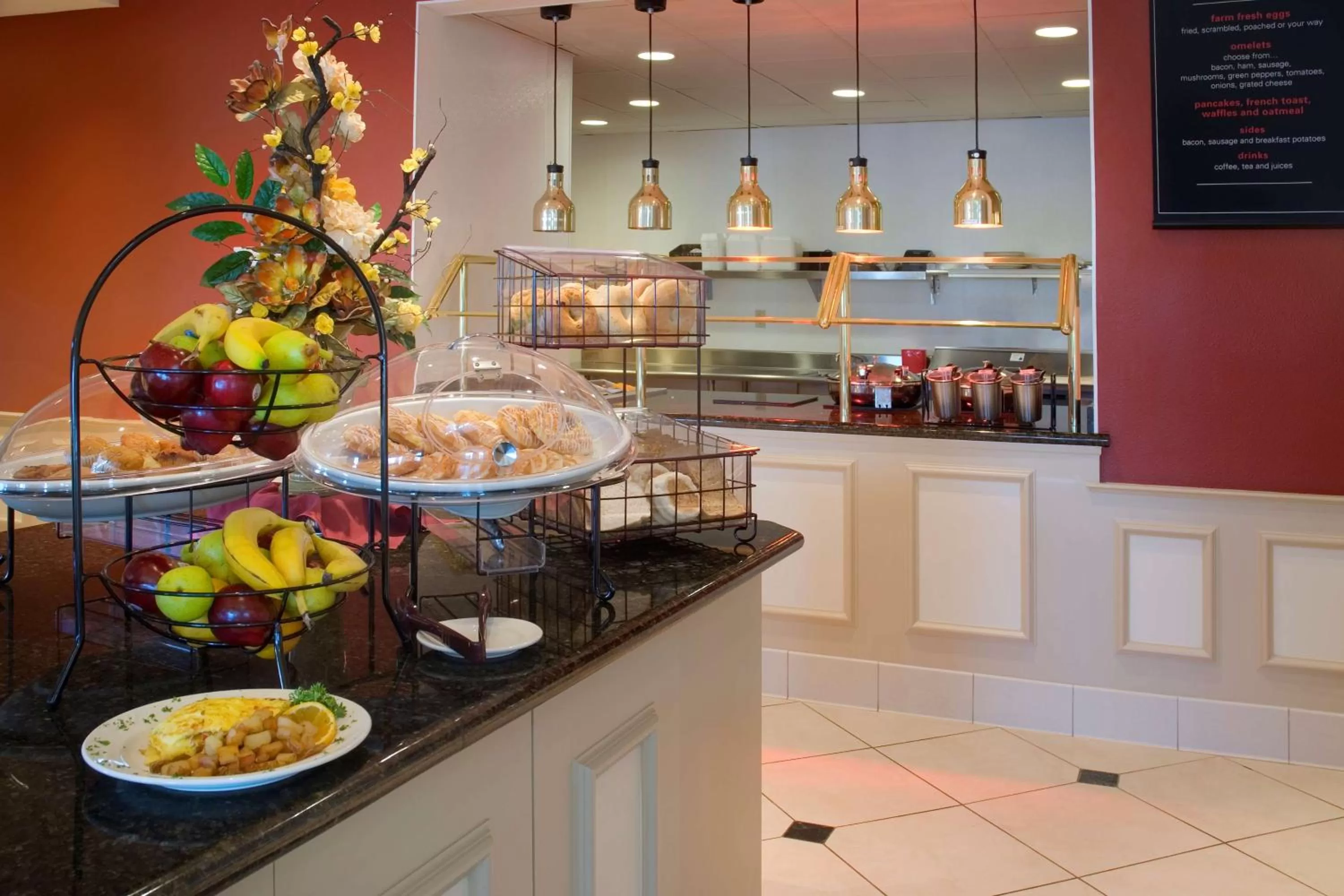 Dining area in Hilton Garden Inn Sacramento Elk Grove