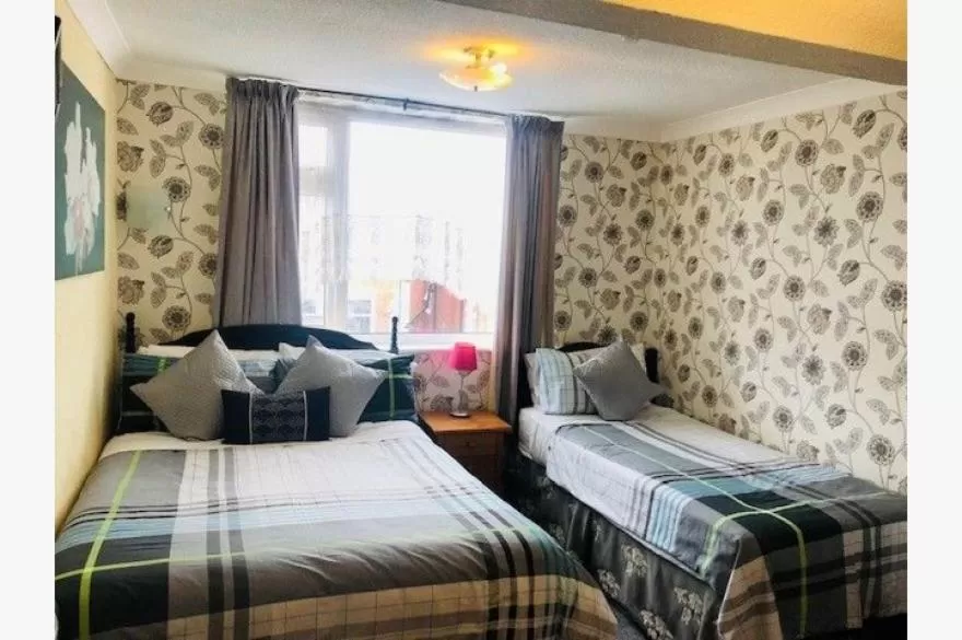 Bed in Dunromin Hotel