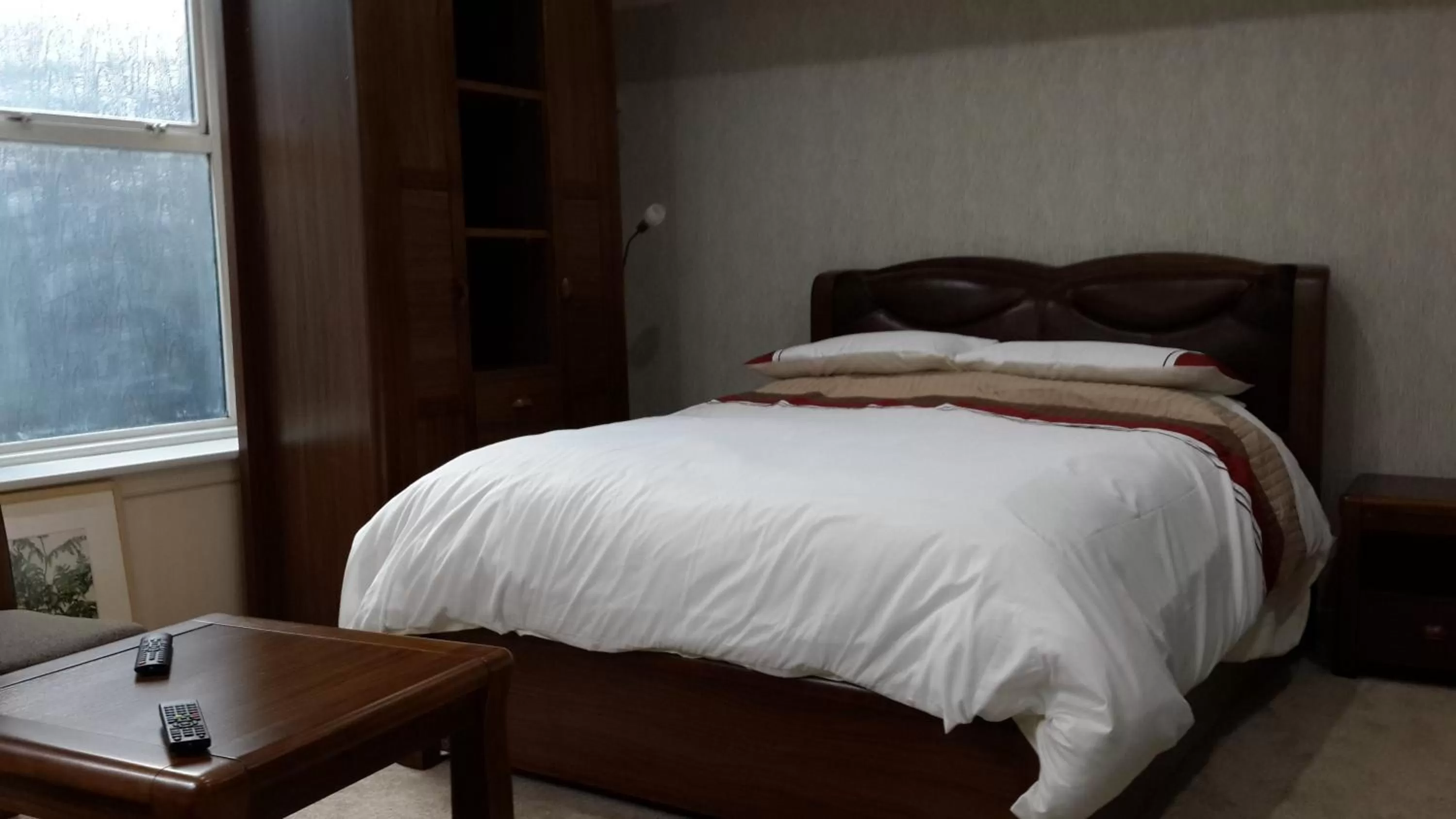 Bed in The Manchester Hotel