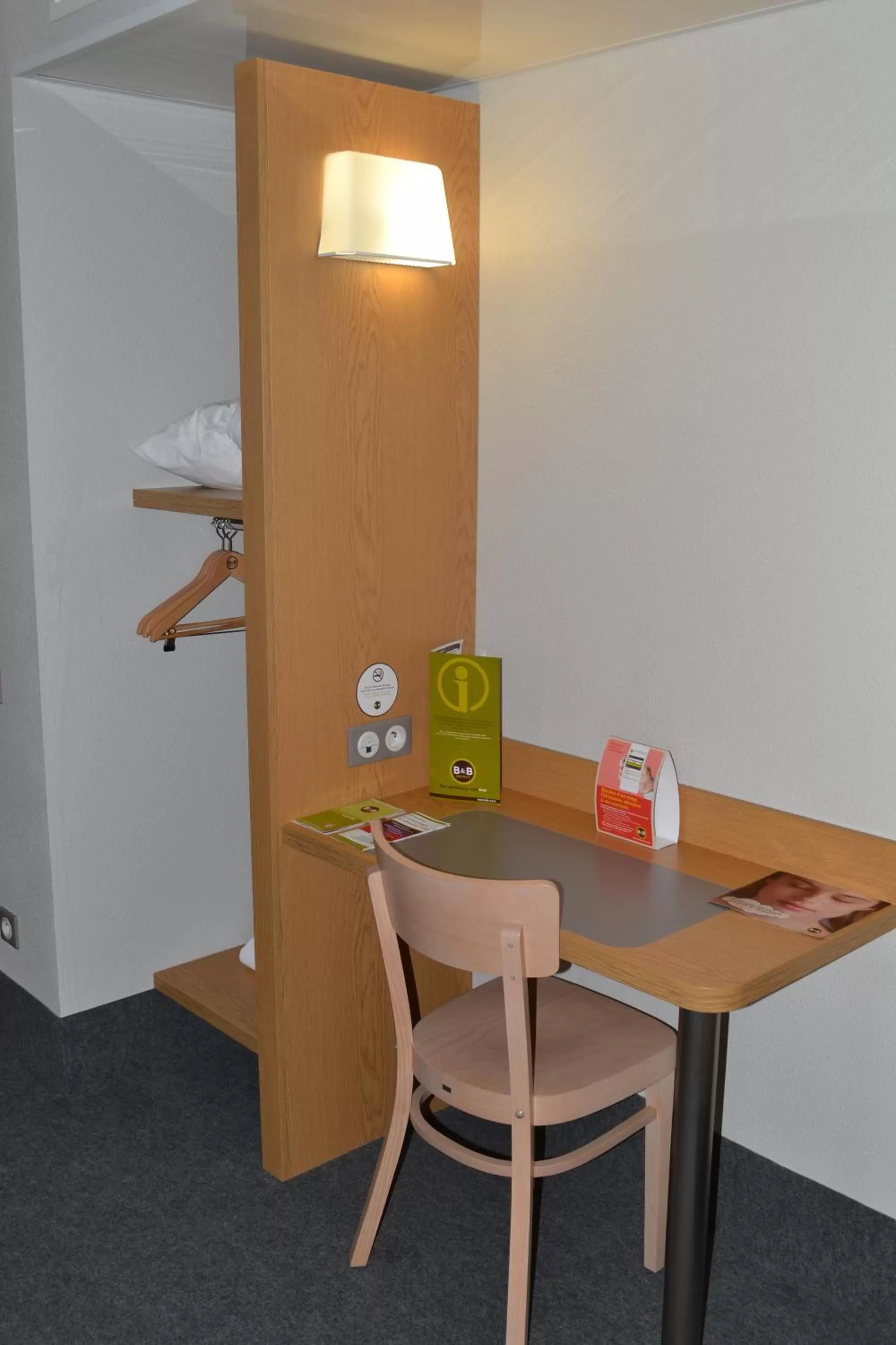 Seating area in B&B HOTEL Grenoble Centre Alpexpo