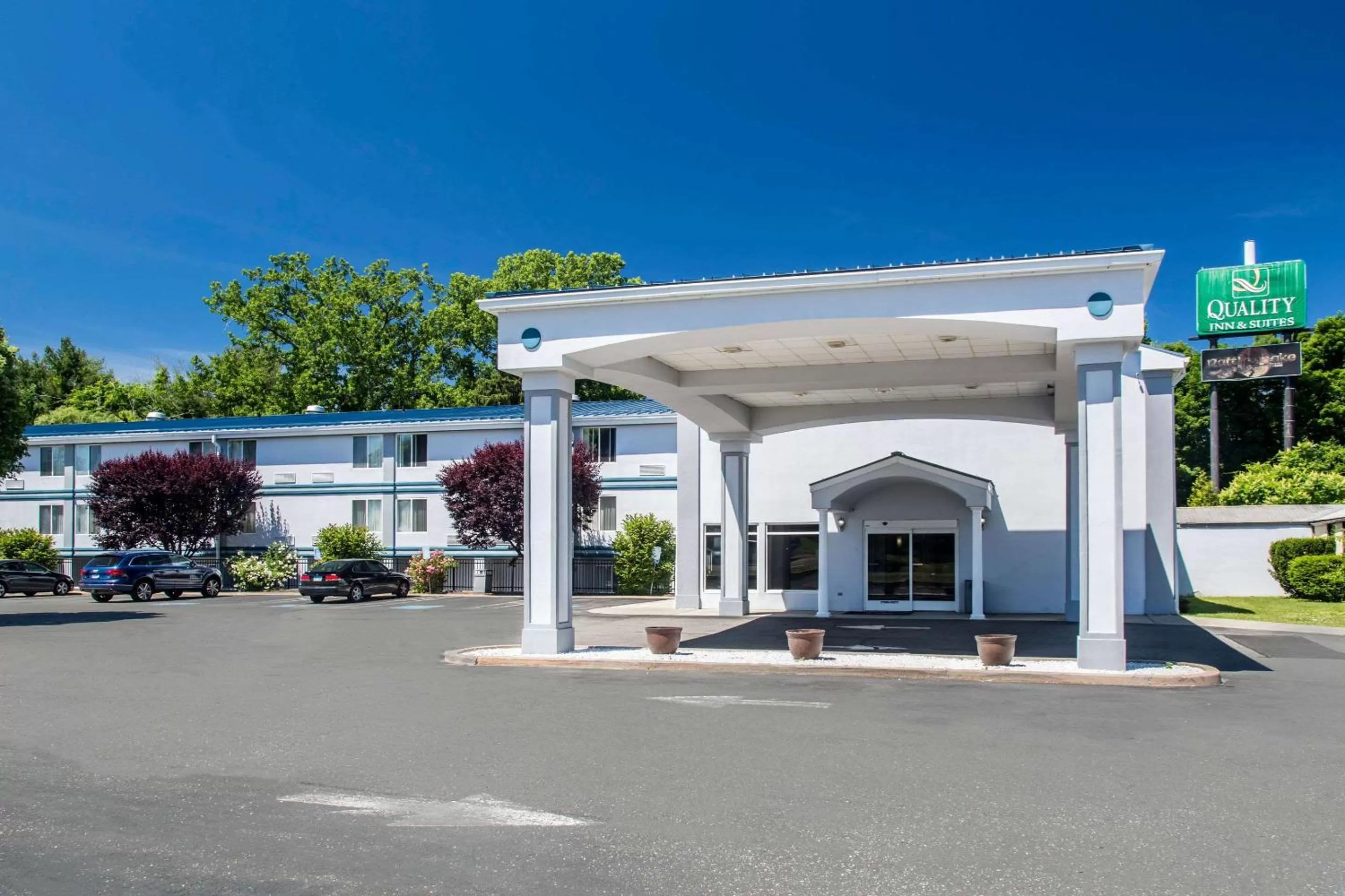 Property building in Quality Inn & Suites Danbury near University
