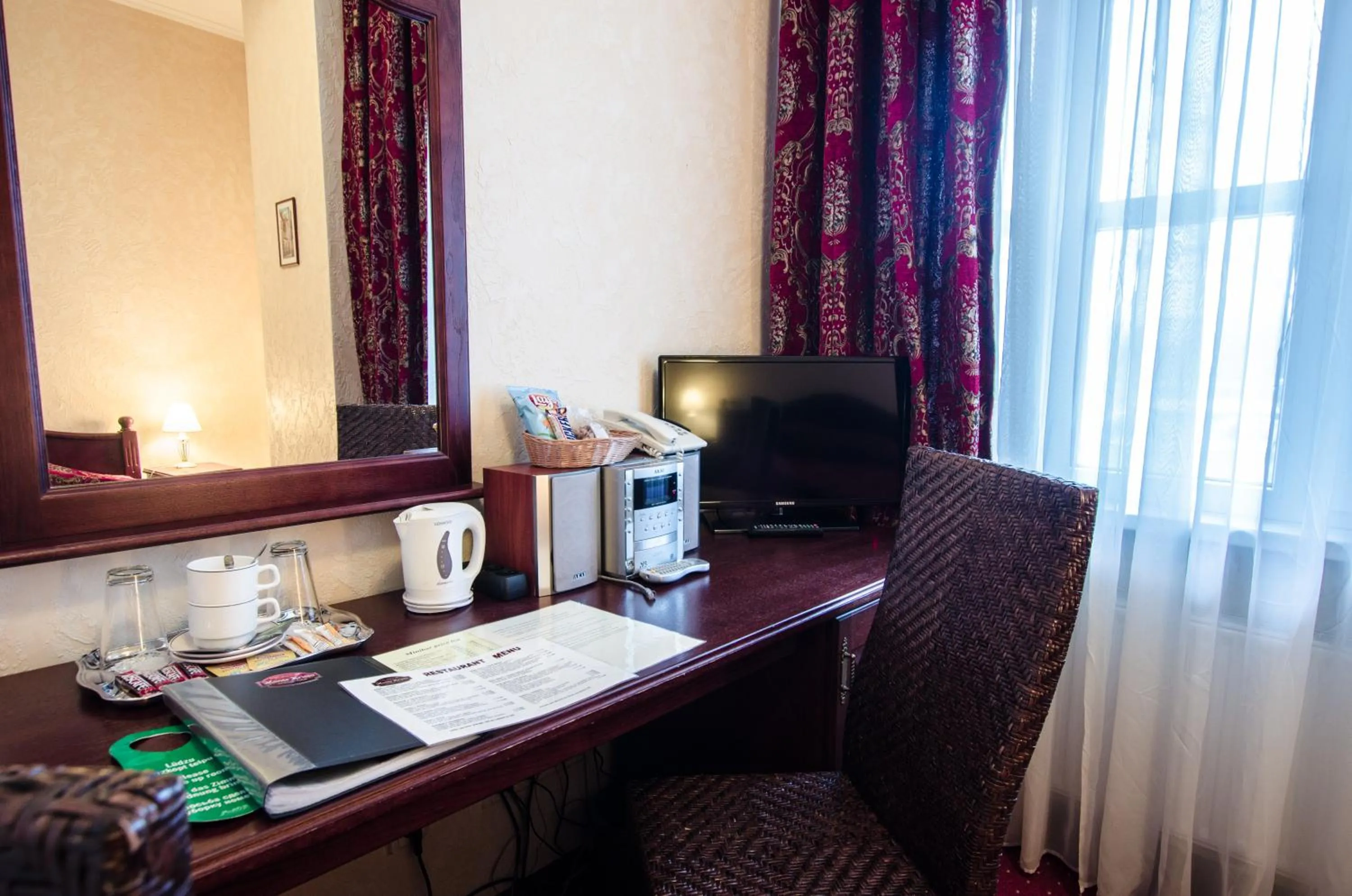 TV and multimedia in Boutique Hotel Monte Kristo