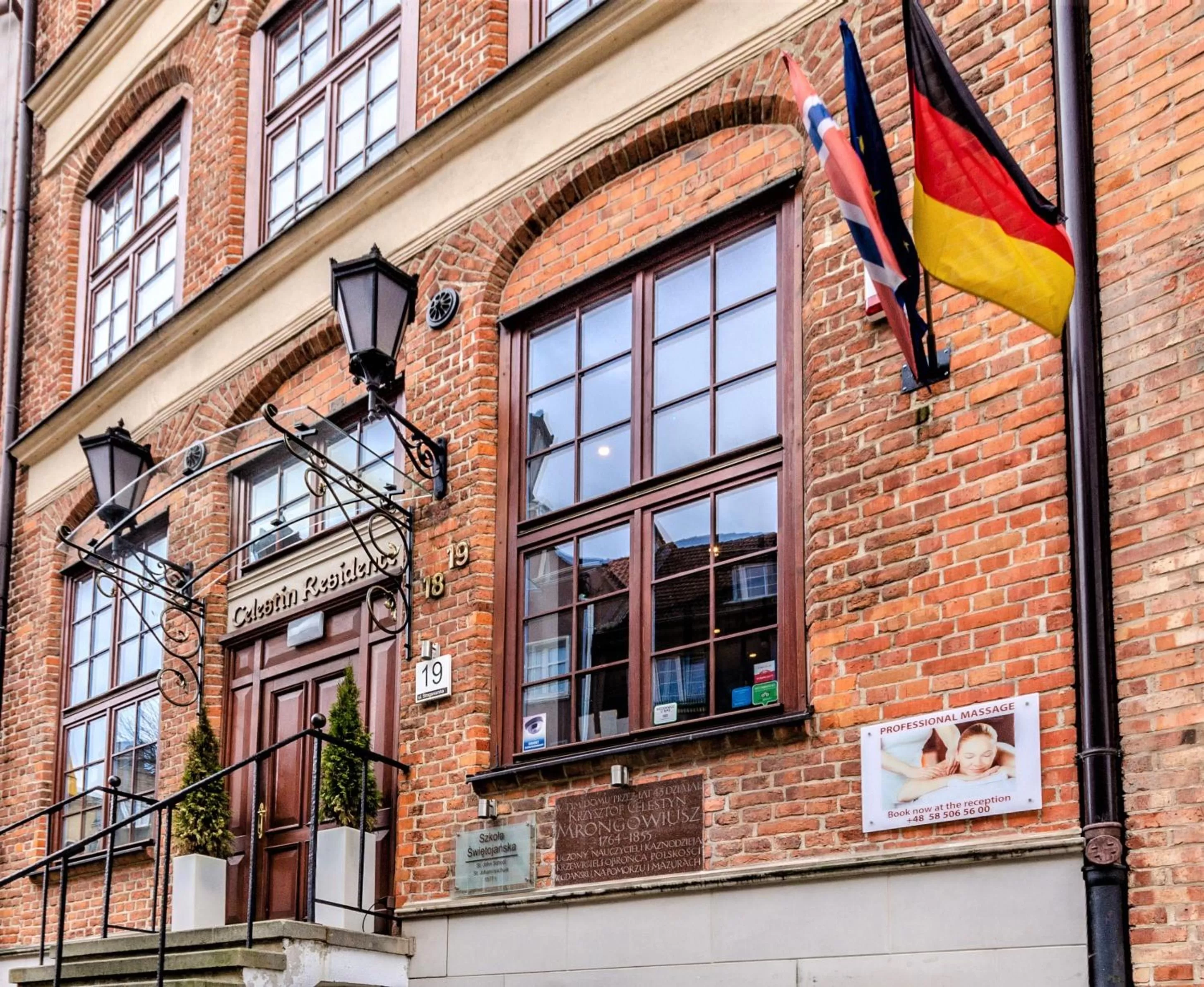 Facade/entrance in Celestin Residence