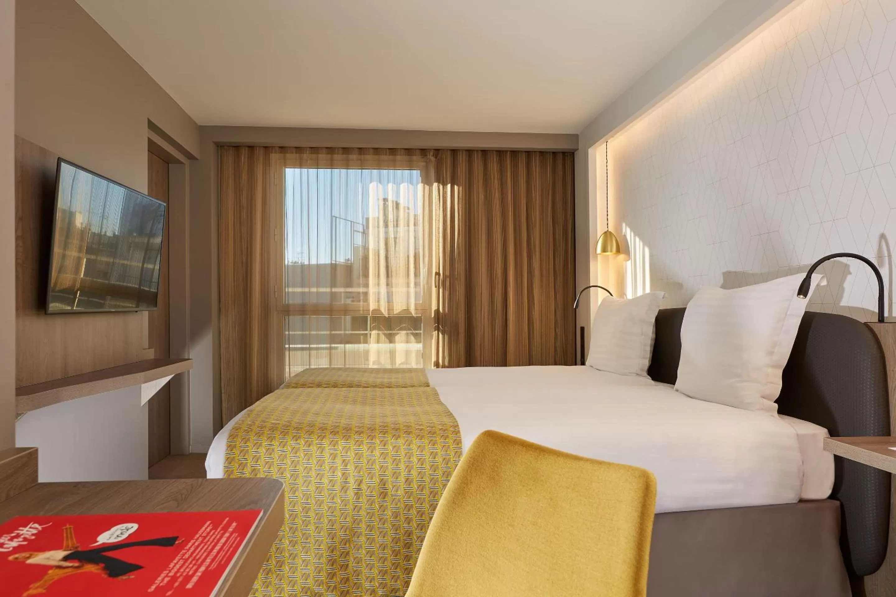 Bed in Auteuil Tour Eiffel