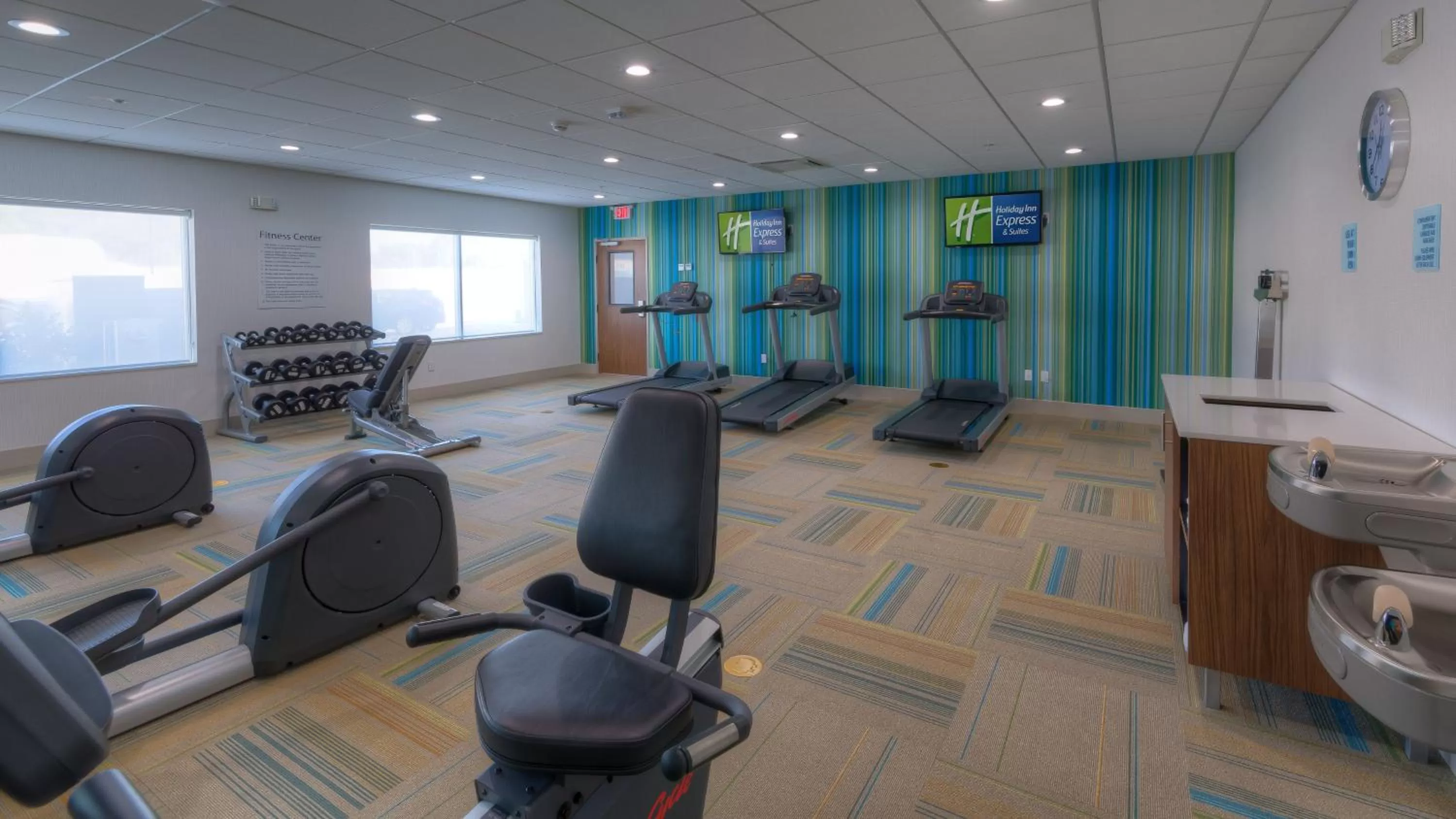 Fitness centre/facilities in Holiday Inn Express & Suites Tulsa Midtown by IHG