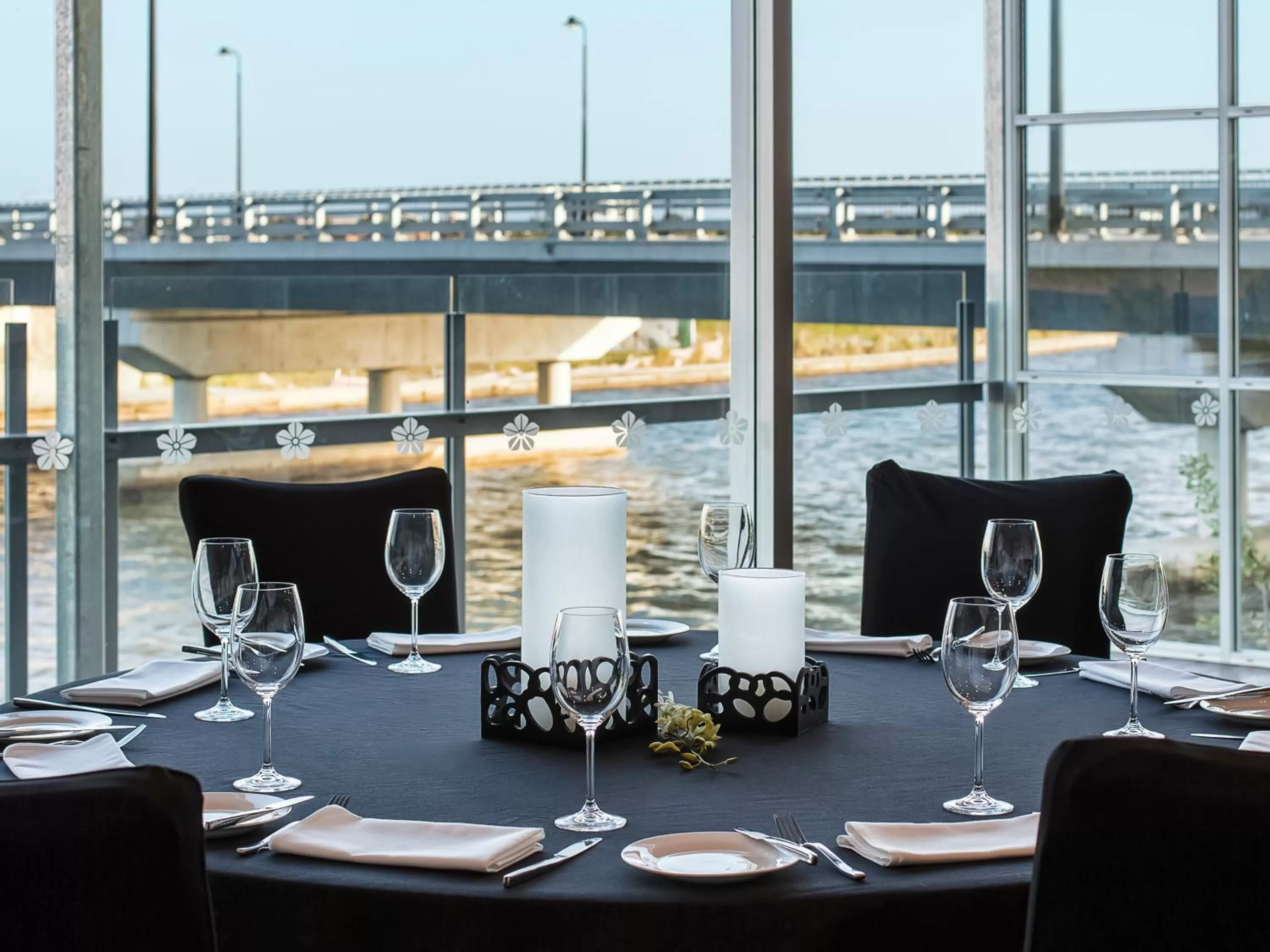 Restaurant/places to eat in Mercure Sunshine Coast Kawana Waters
