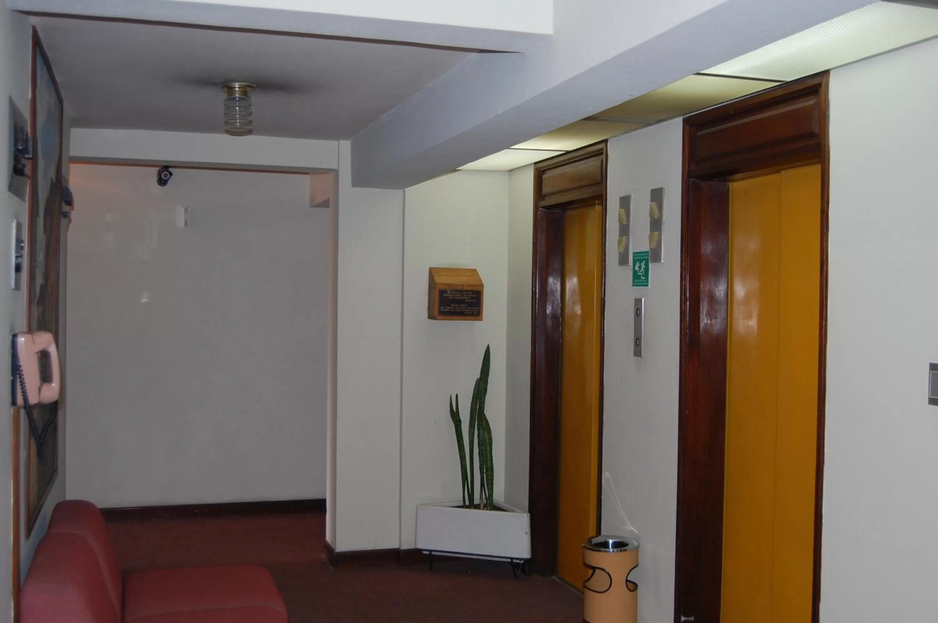 Decorative detail in Cesar's Plaza Hotel