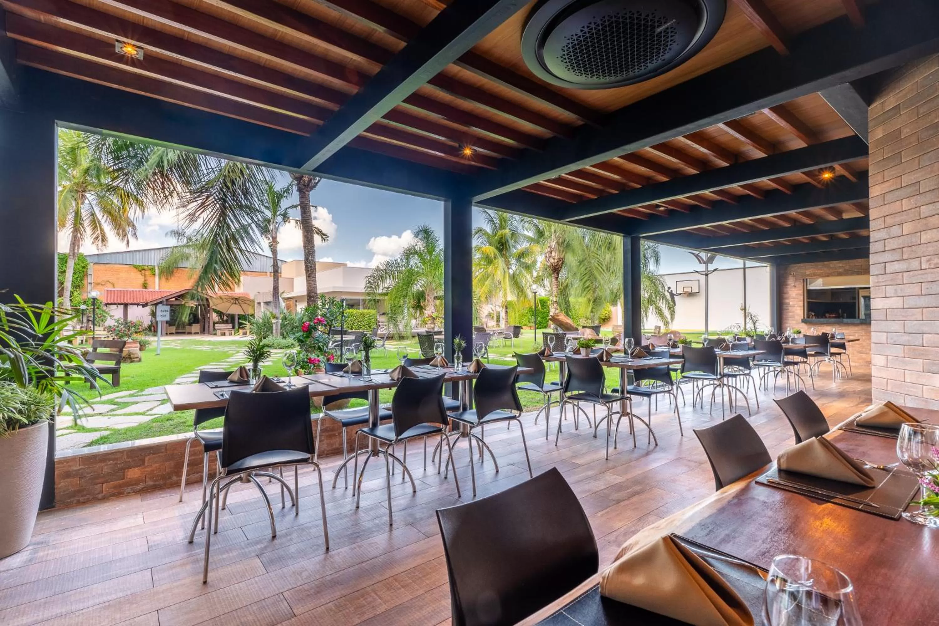 Restaurant/places to eat in Ucayali Hotel