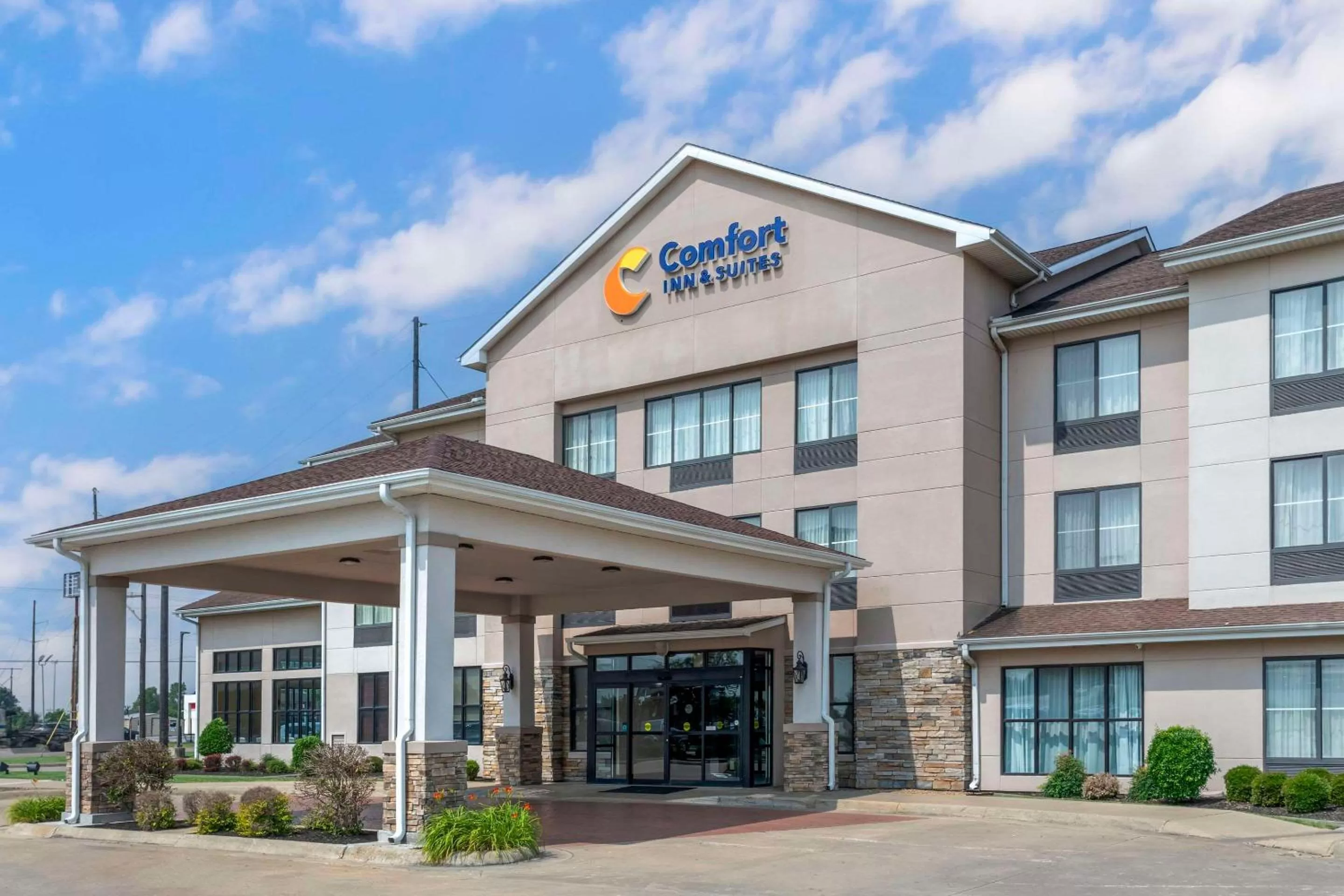 Property building in Comfort Inn & Suites Blytheville