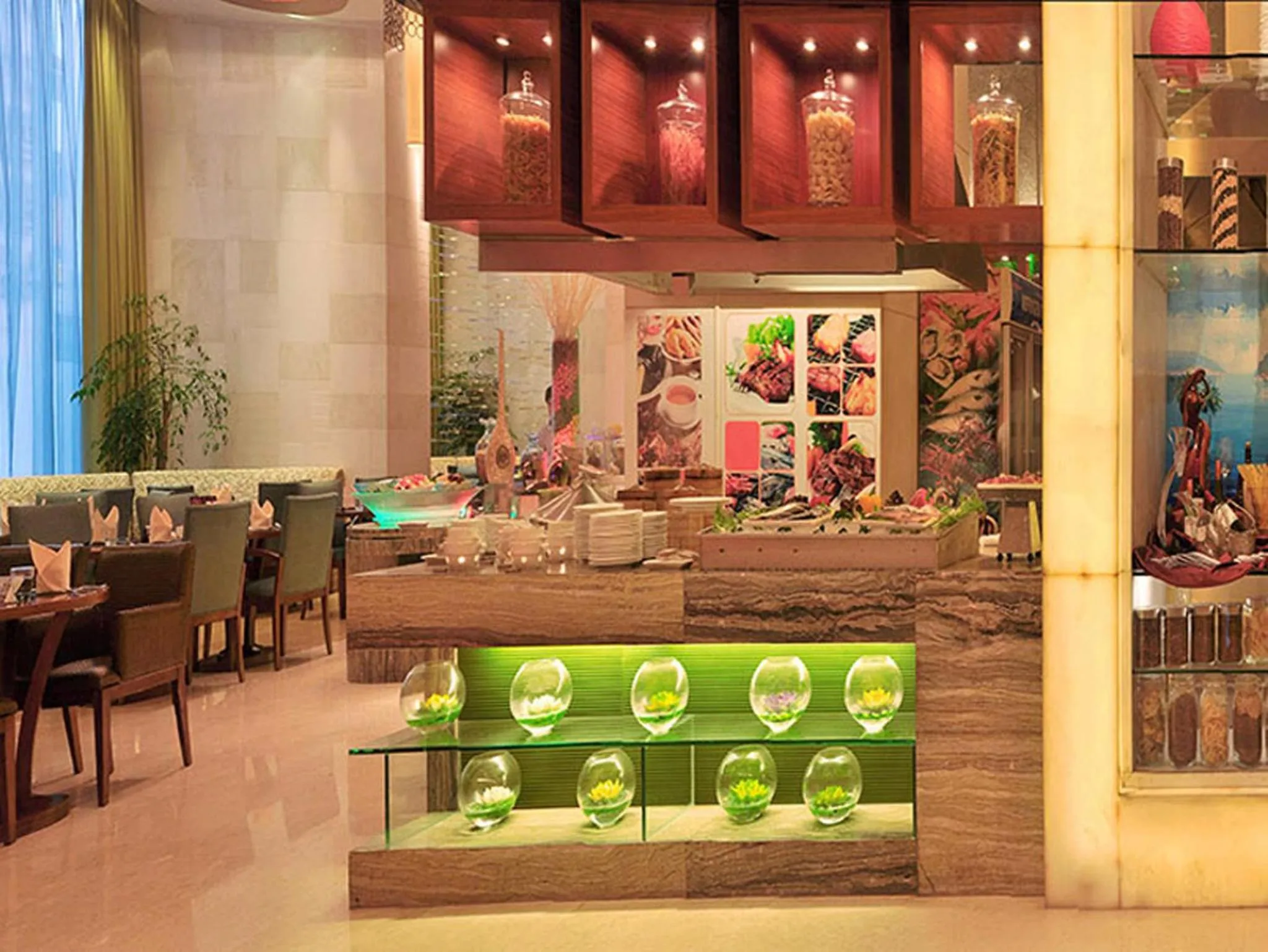 Restaurant/places to eat in HJ International Hotel