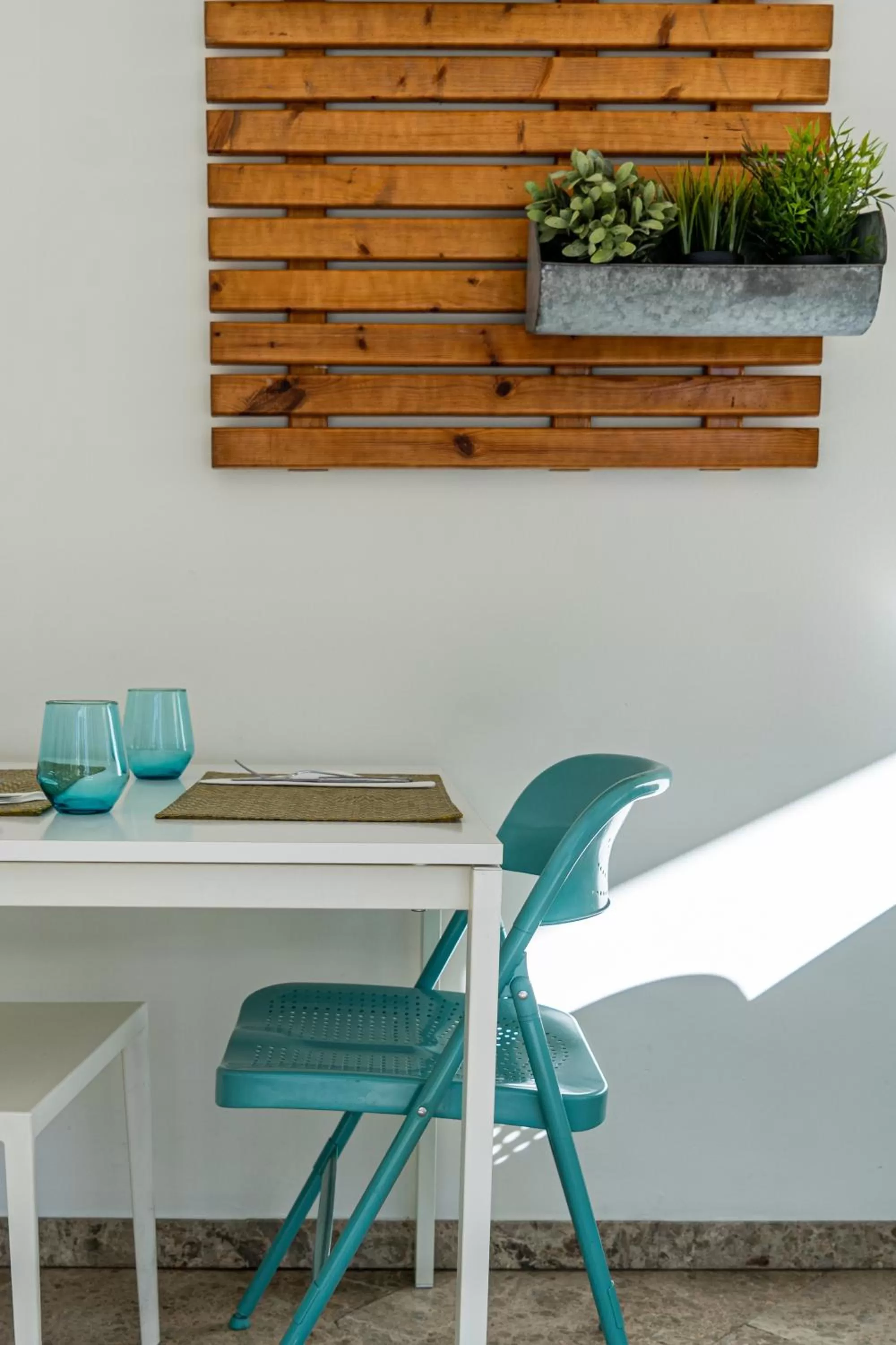 Restaurant/places to eat in Checkin Valencia Ciscar