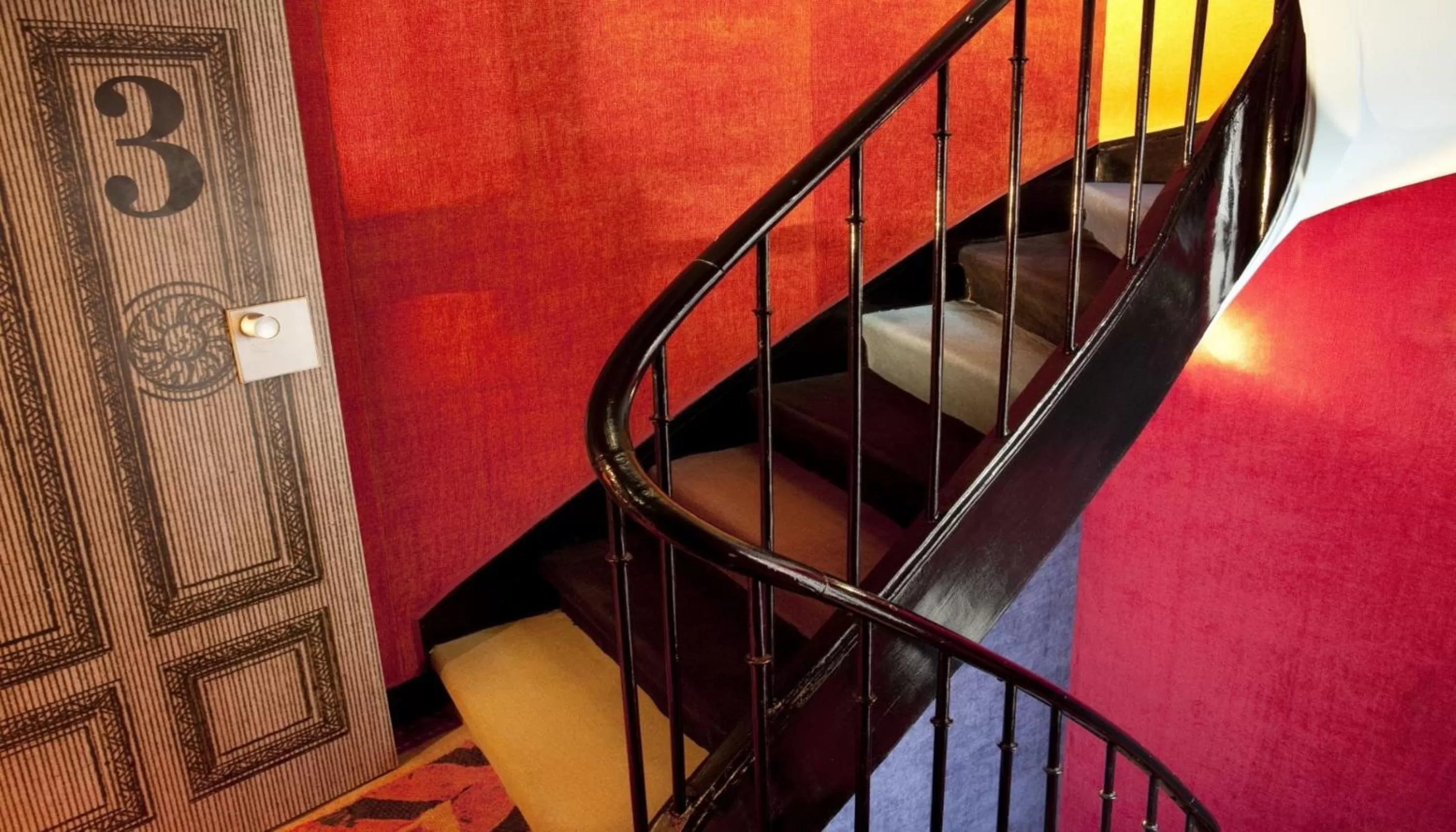 Decorative detail in Hotel Le Notre Dame Saint Michel