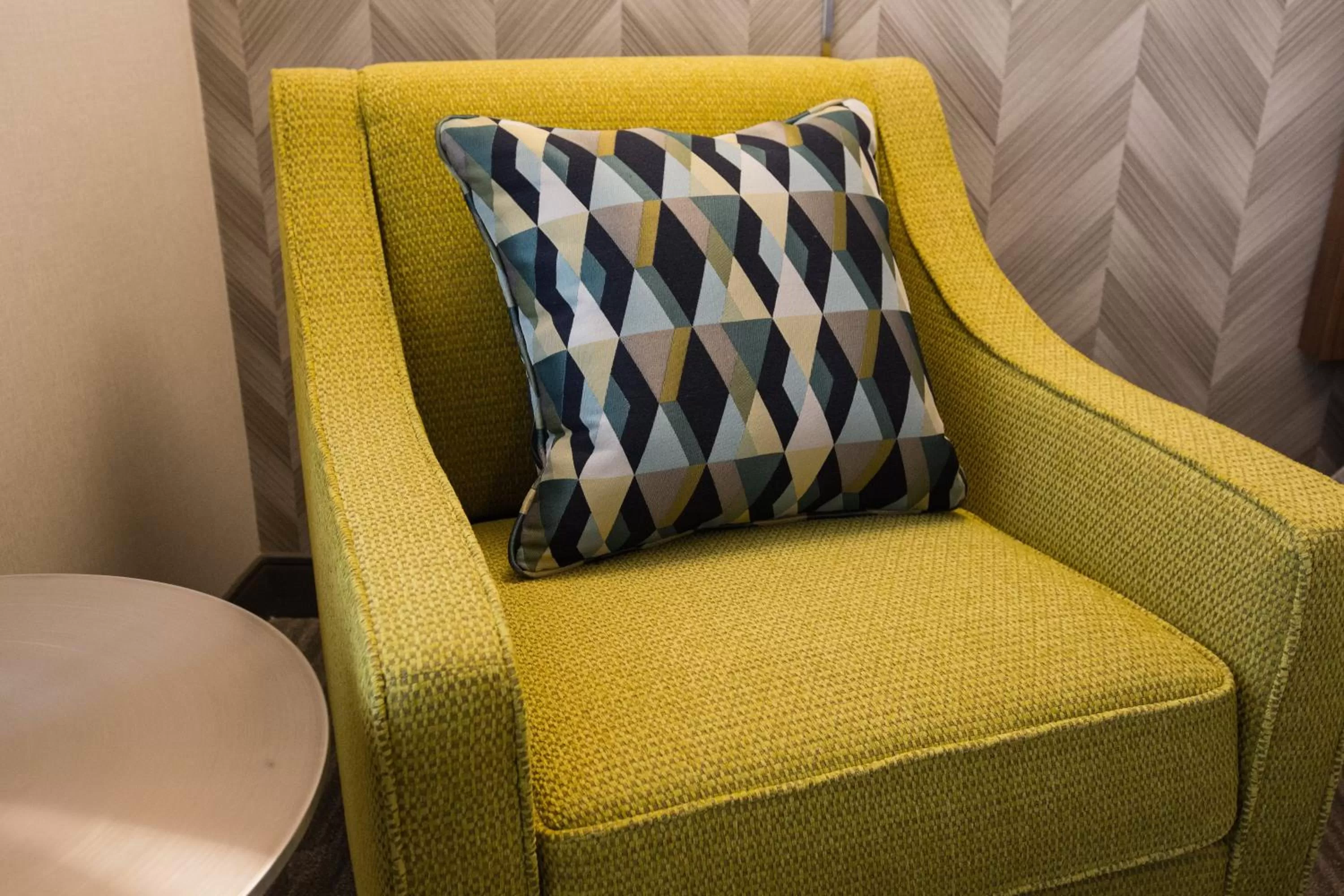 Photo of the whole room in Holiday Inn Hotel & Suites Calgary South - Conference Ctr by IHG