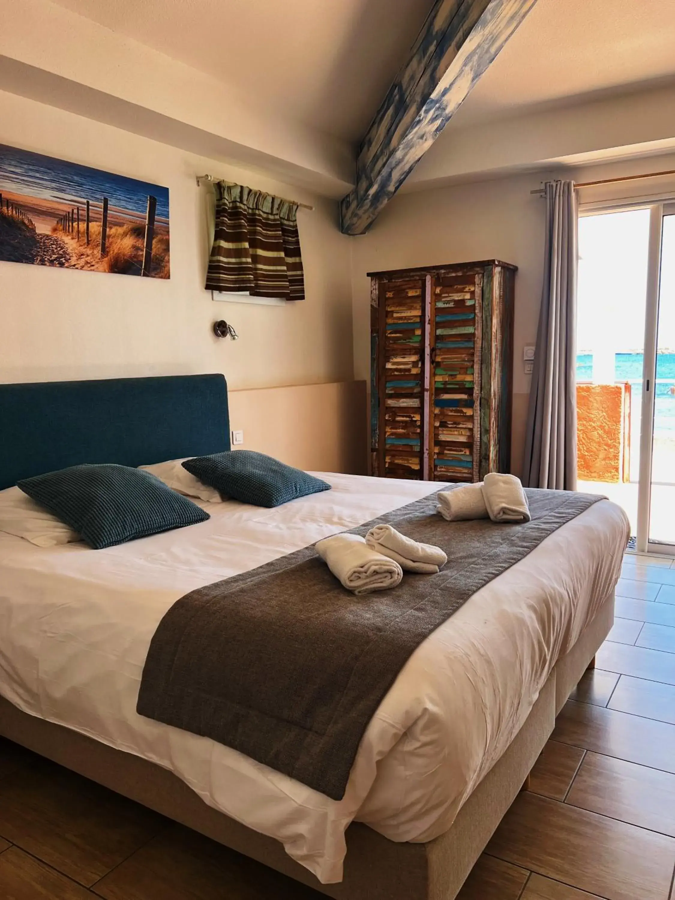 Superior Room sea view ground floor in Hotel La Potiniere Superior Room sea view ground floor in Hotel La Potiniere